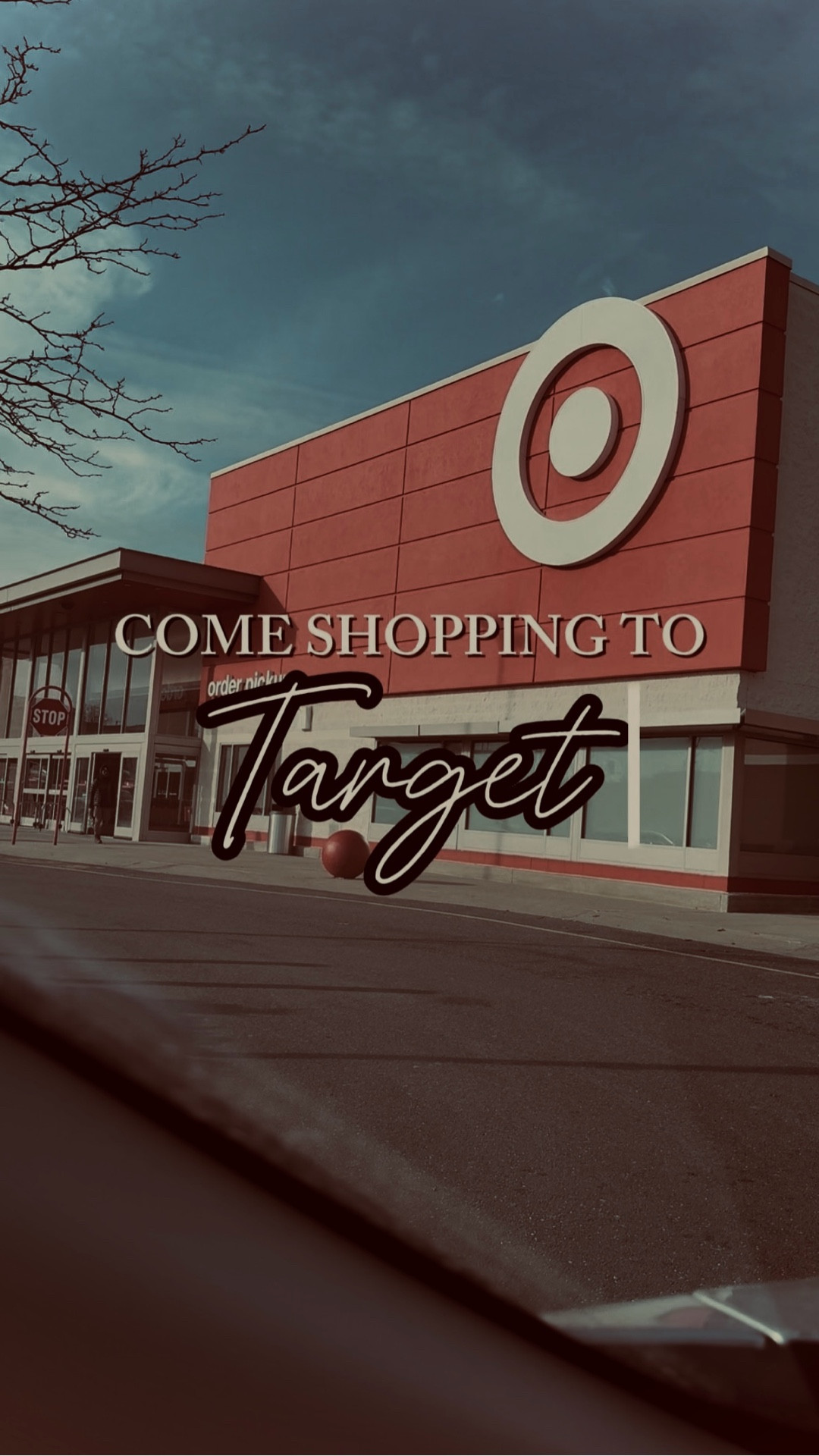 Let’s shop around at @Target !
So may staples! The only item not available online is the gray dress. Will link asap!!



#LTKootd