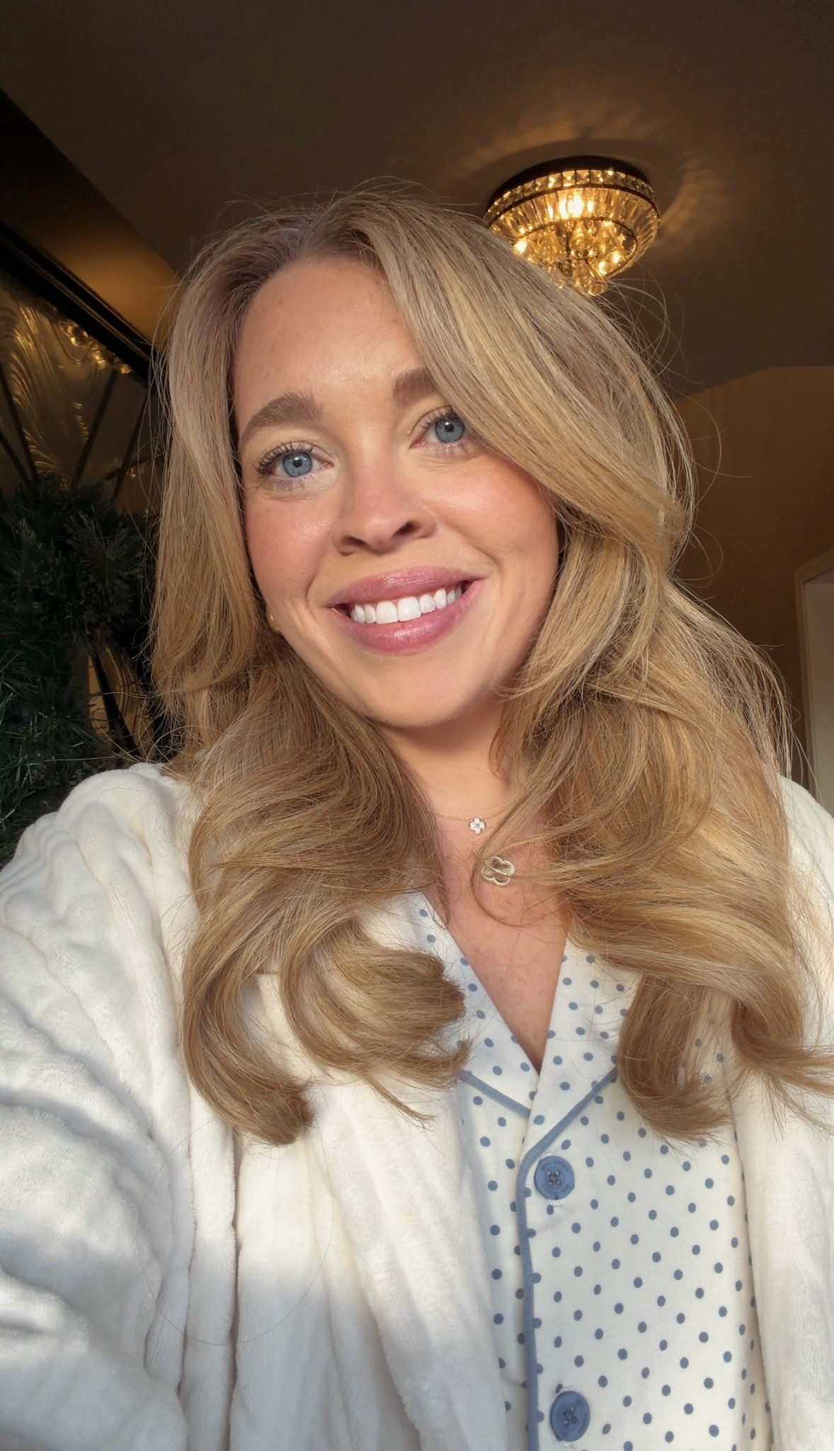 Loving my new heated round brush from Amazon & the shark flex style! I use both to get myself an at home blowout 💁🏼‍♀️ Both are currently on sale! 

#LTKFindsUnder50 #LTKSaleAlert #LTKBeauty