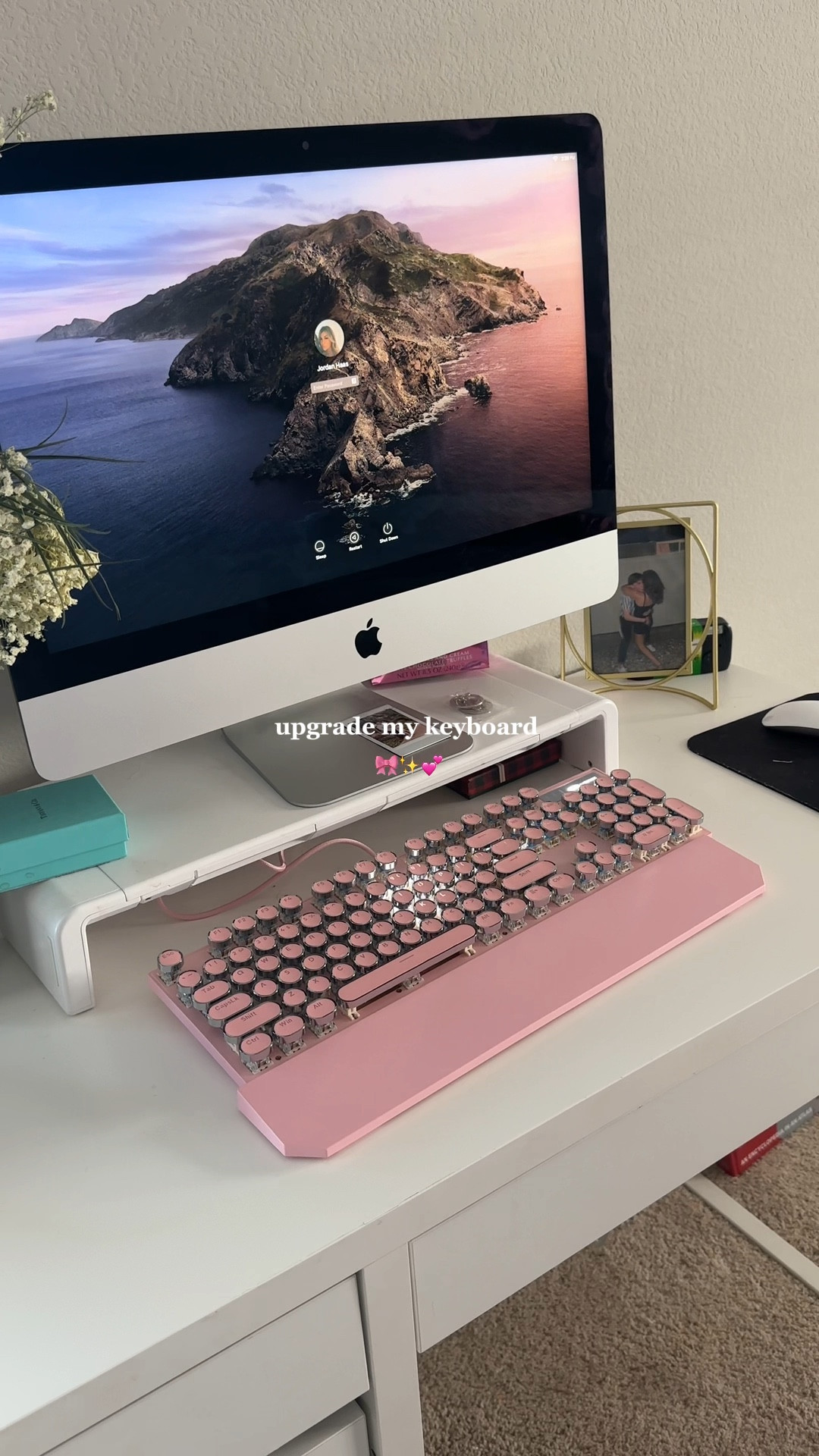 At Home Office Essentials | AMAZON FINDS

#LTKVideo #LTKSpringSale #LTKhome