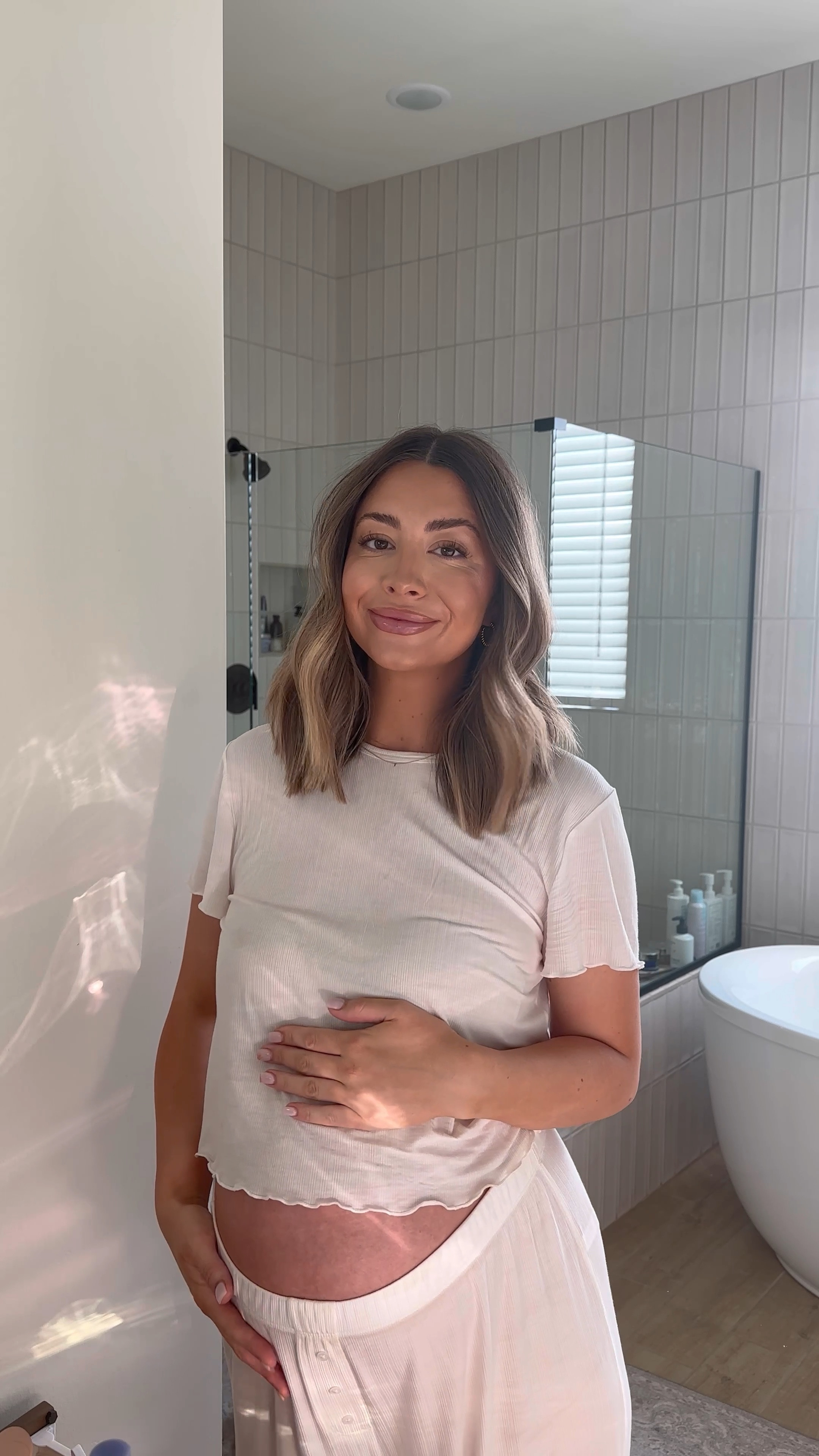 GRWM!!! 🤍🫶🏽 product shades: tinted glow: champagne glow / concealer: oat /  dibs blush: pop star palette / liner: hazelnut  - medium in NUUDS set! 