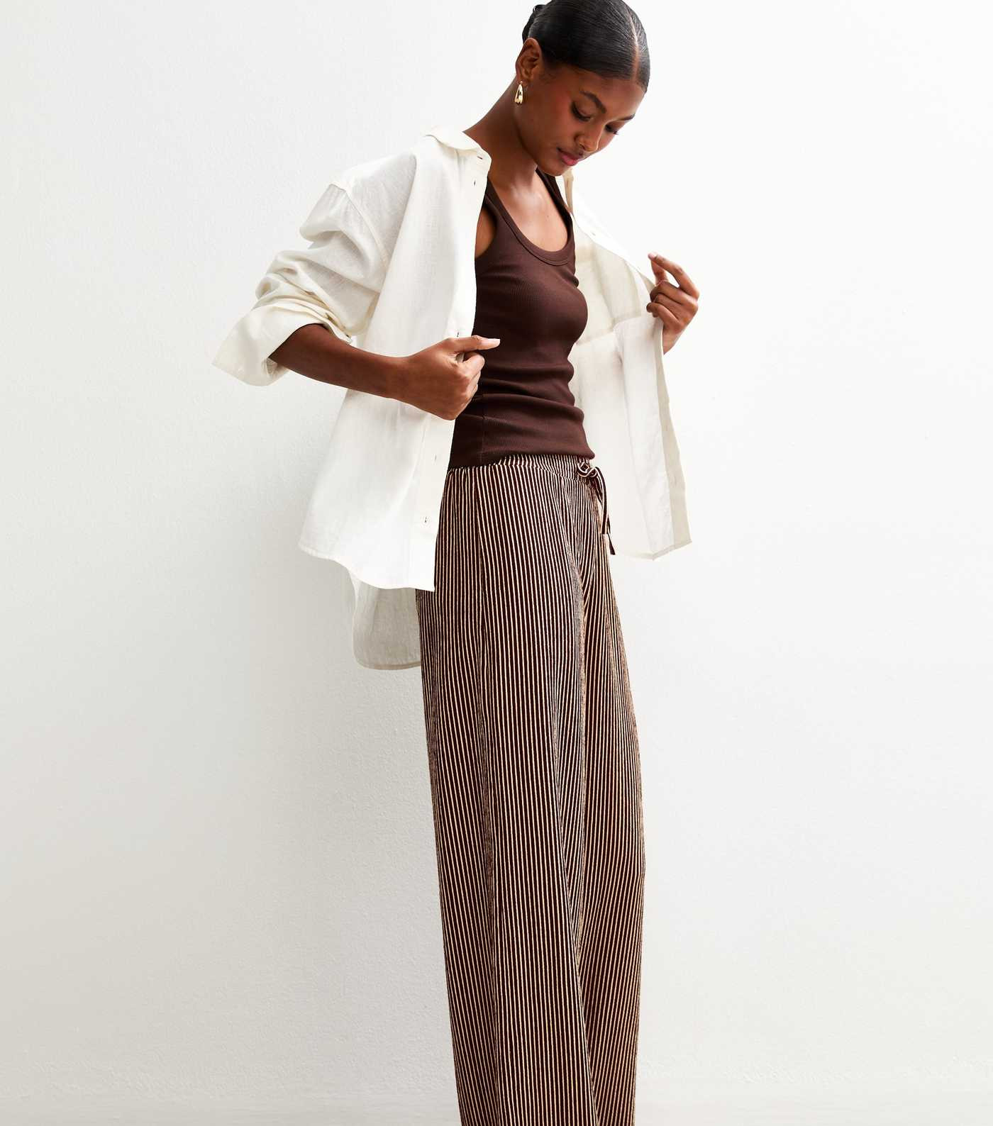 Brown Striped Drawstring Waist Wide Leg Trousers | New Look | New Look (UK)
