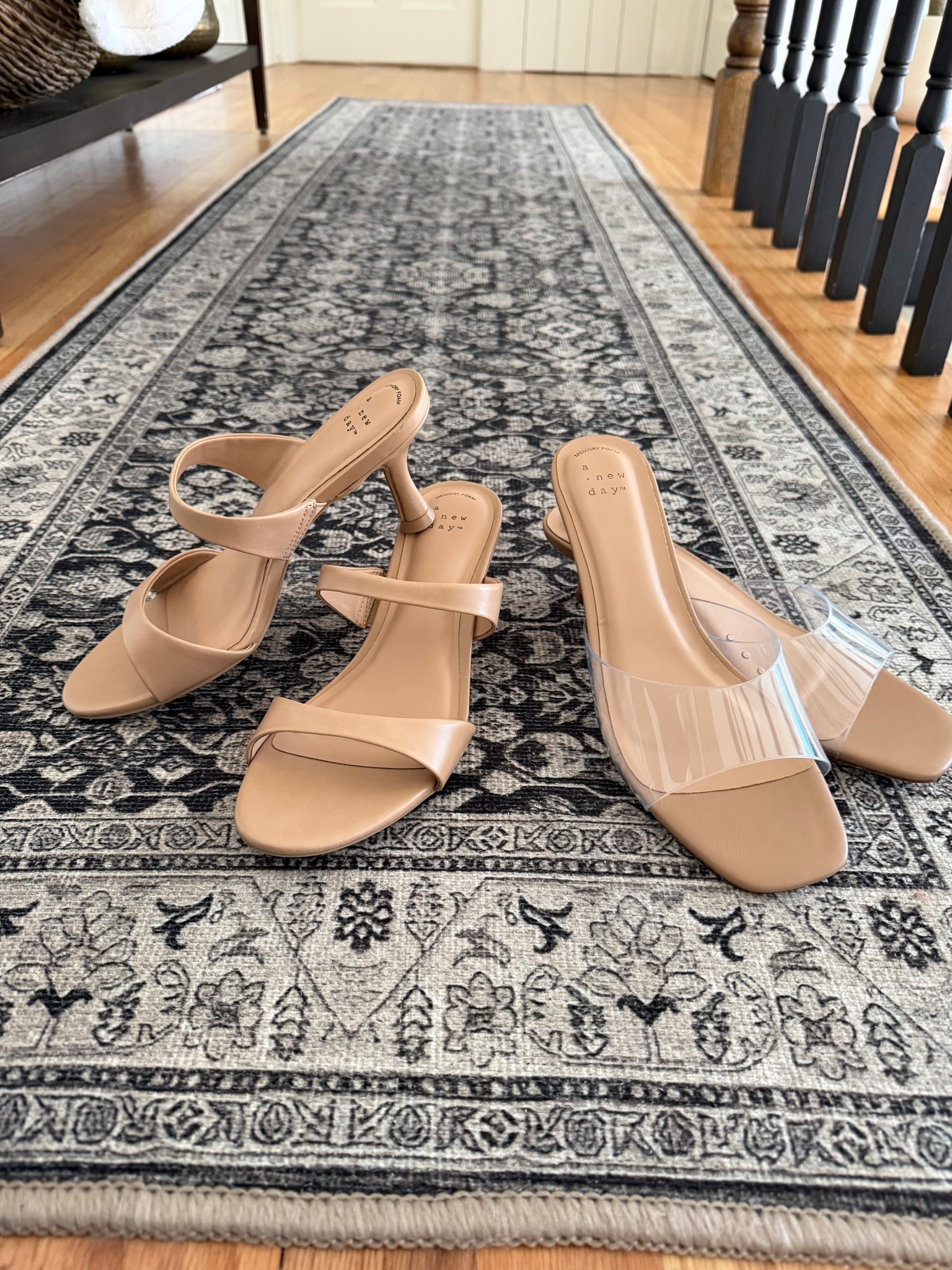 Cutest nute hells that are super comfortablee

#LTKTravel