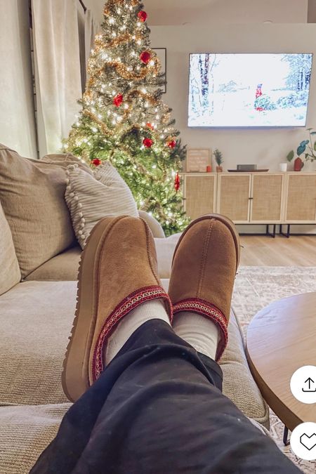 Ugg dupes 🎄❤️ true to size and they look exact the same! These are over a year old now so the quality is perfect. I’m a woman’s 10 and got a EUR 42. 
Dhgate Uggs , dh gate Uggs , Uggs for less , Christmas living room , slippers , affordable Uggs 

#LTKhome #LTKshoecrush #LTKSeasonal