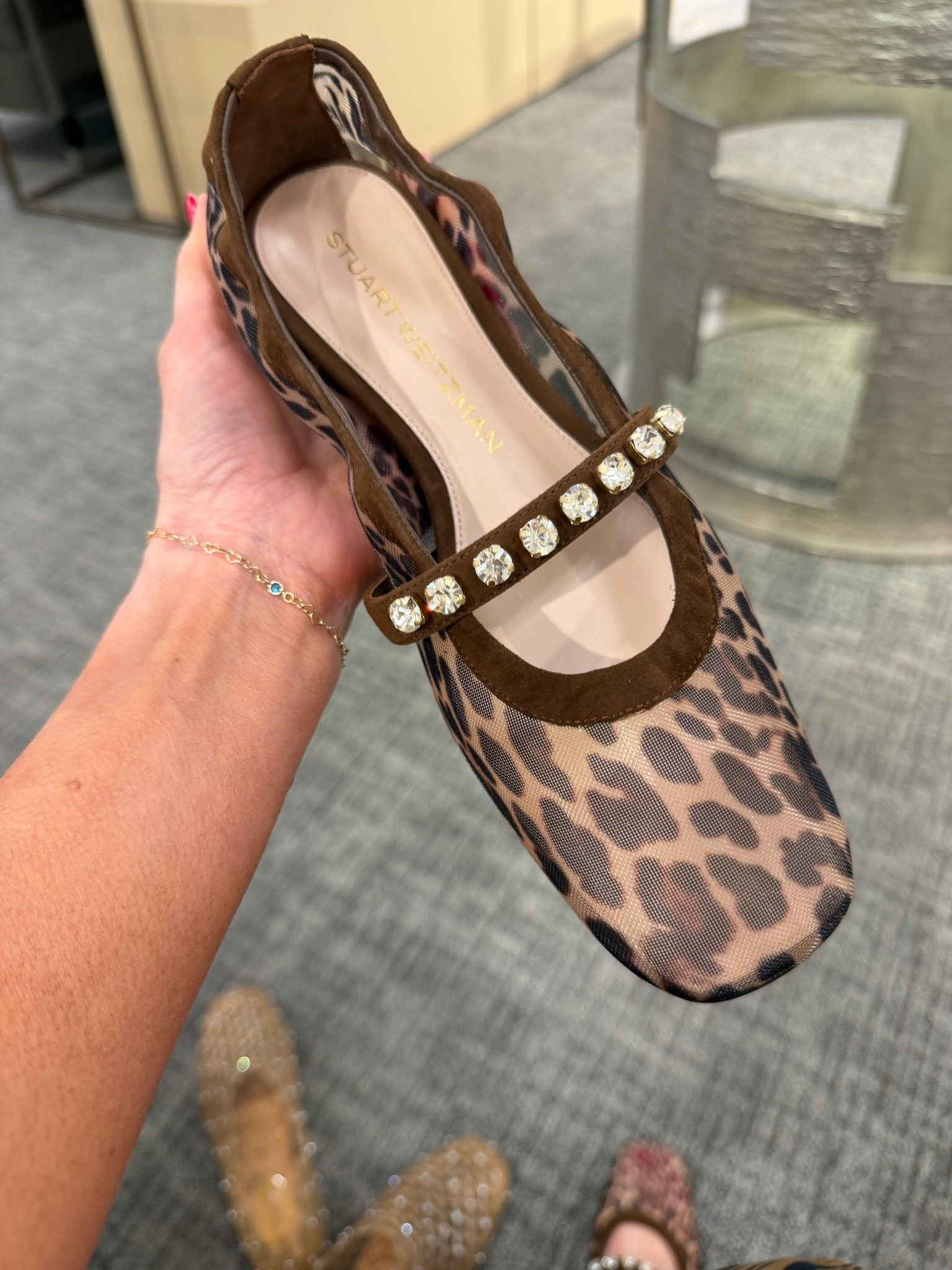 The most adorable flats!

#LTKootd #LTKmorningroutine #LTKgrwm