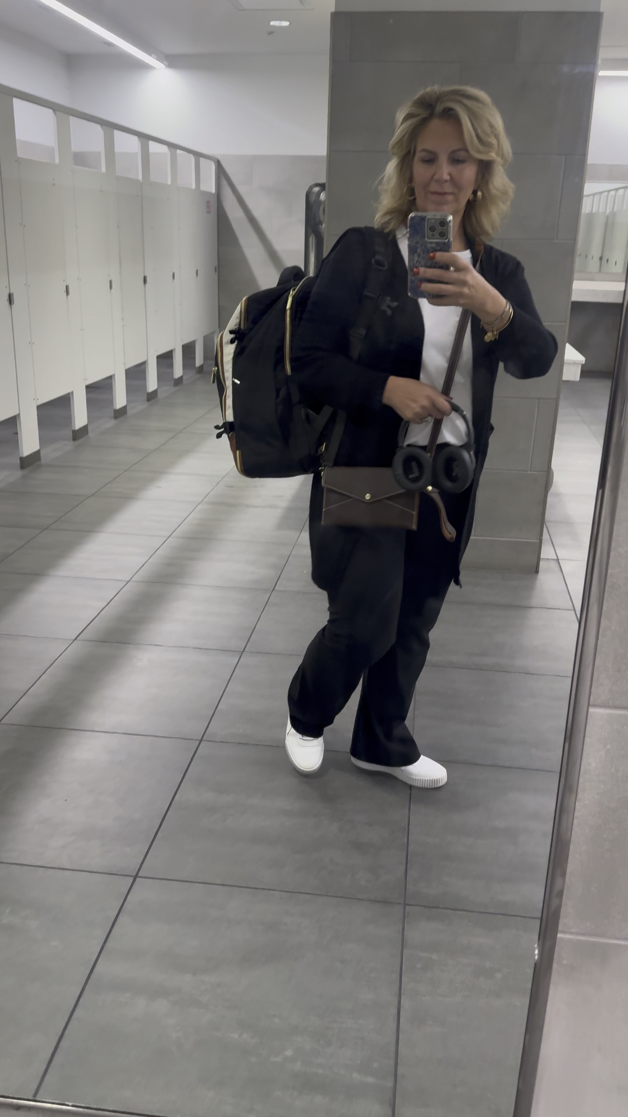 Travel OOTD

I like to travel comfy. Sets are great but I wanted all three of this pieces of clothing with me on my trip

Cardigan size large
Sleeveless Tank size large
Flare leggings size large

Tennis shoes run true to size 




#LTKMidsize #LTKActive #LTKOver40