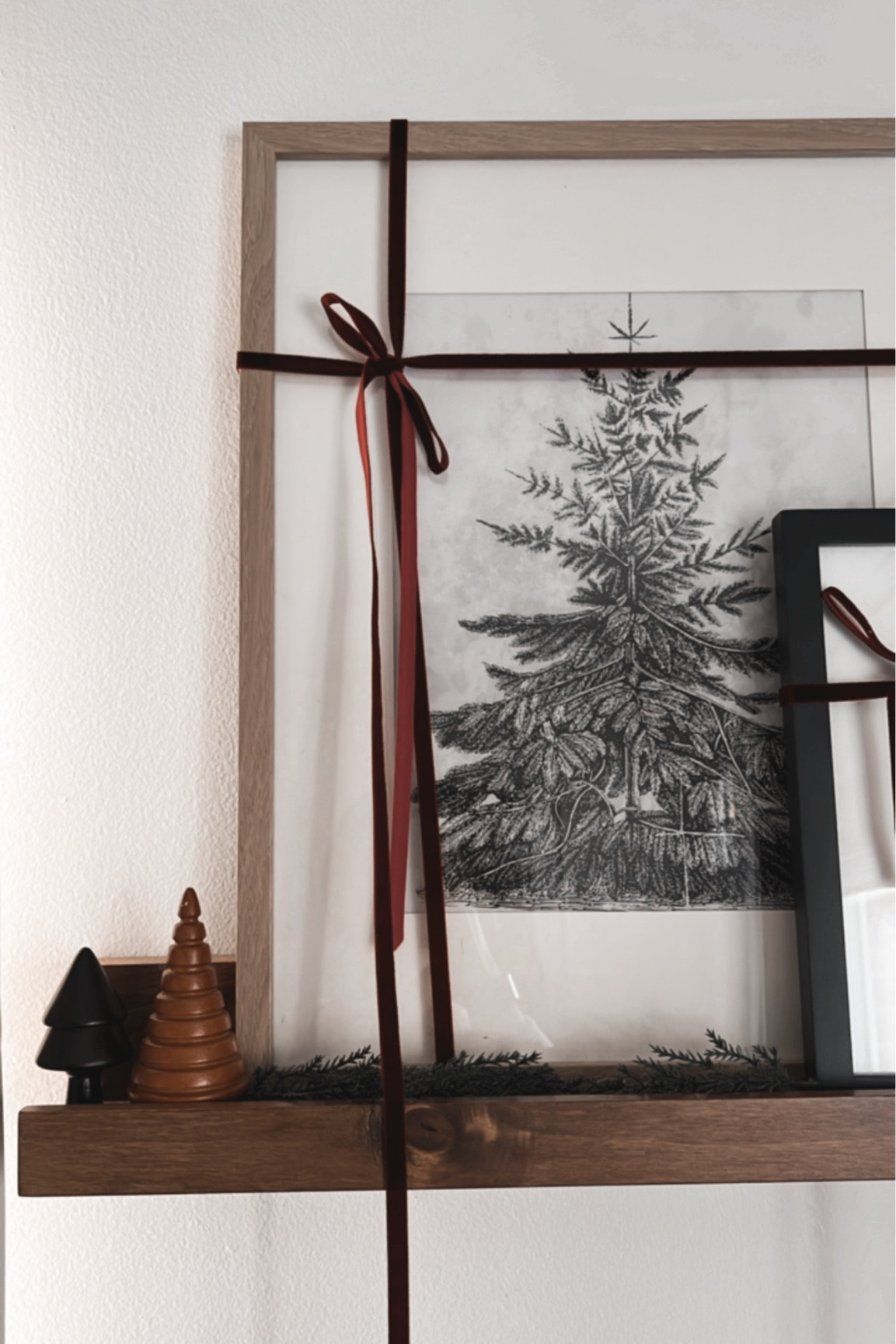 Christmas vintage print w ribbon - 50% off

#LTKHoliday