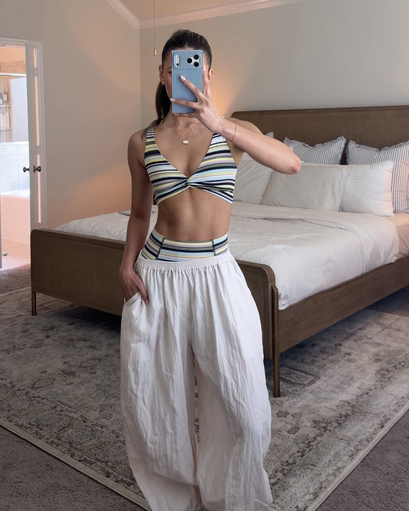 Workout outfit of the day!! Wearing xs in all 

#LTKActive #LTKfitnessgoals #LTKootd