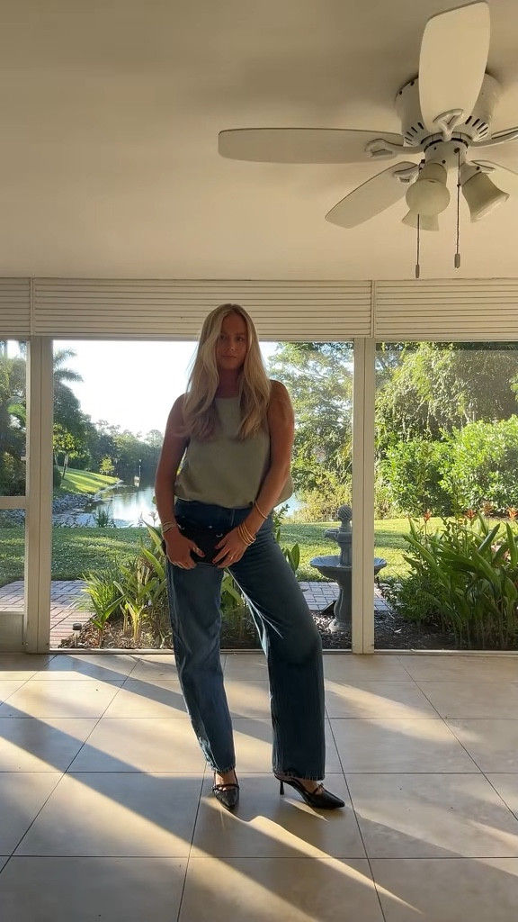 Outfit Details!!
Top is Zara- Balloon Satin Top