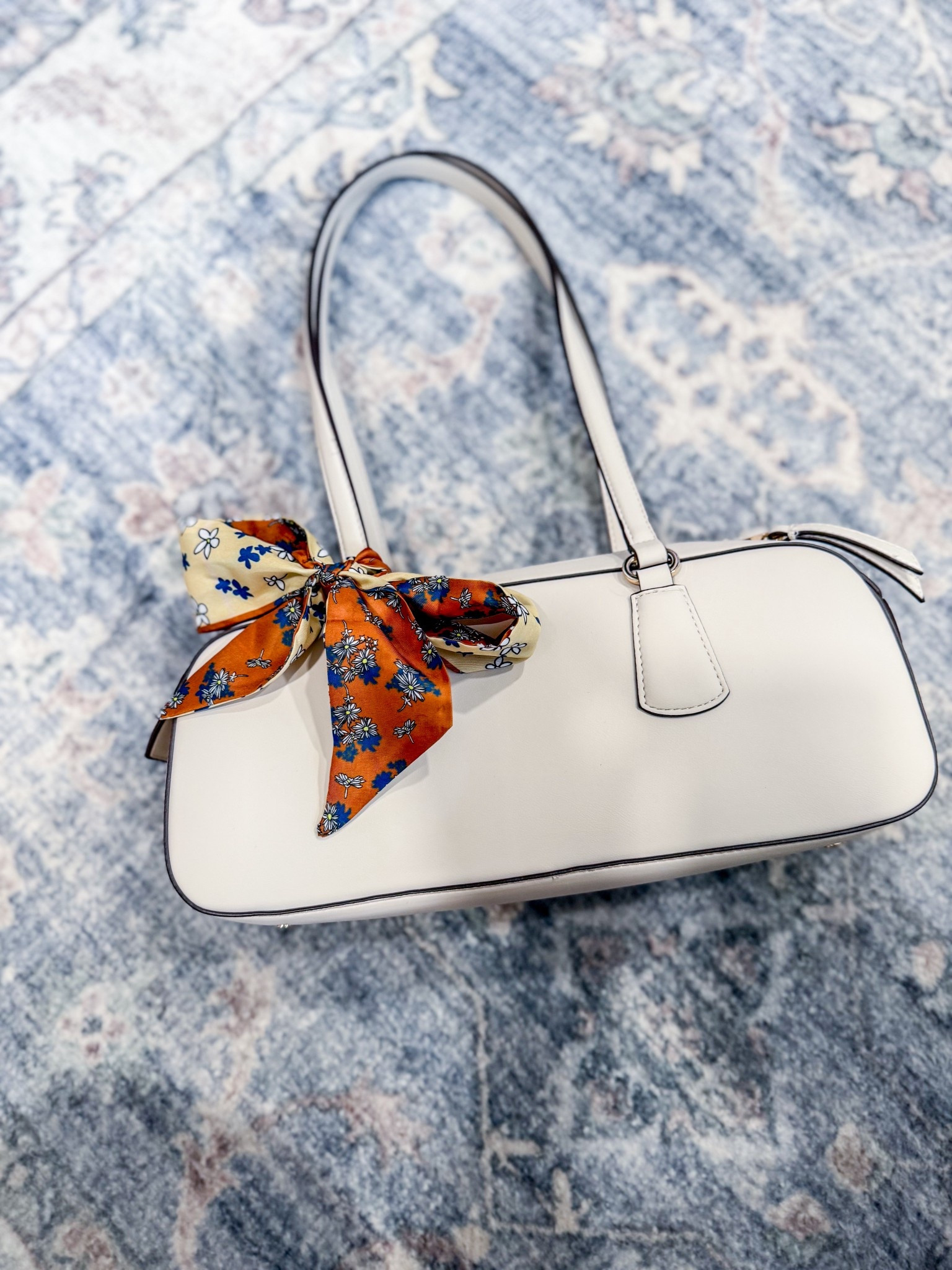 Shoulder bag now clearance priced. Down to $11

#LTKSaleAlert #LTKSeasonal