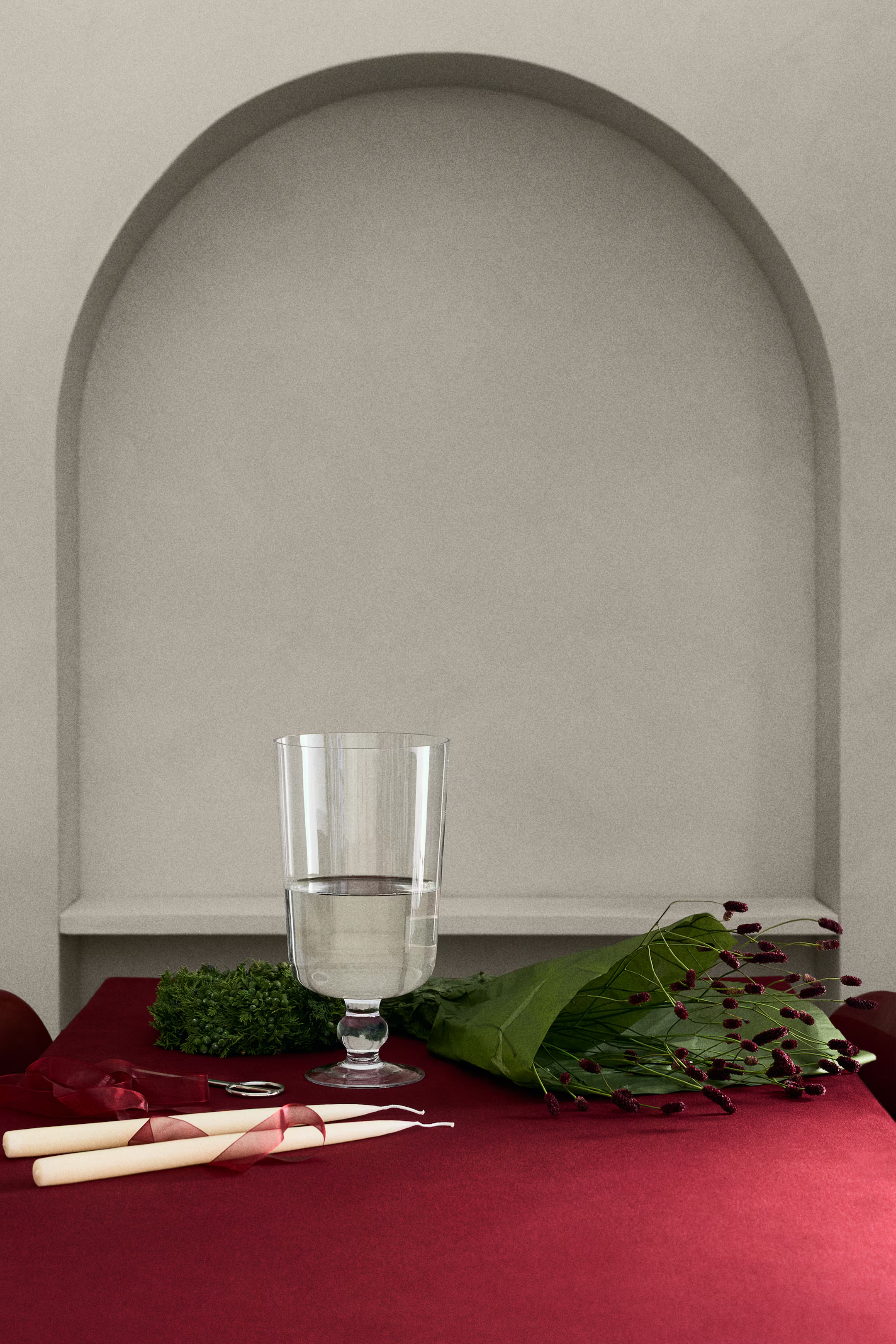 Large Footed Glass Vase | H&M (US + CA)