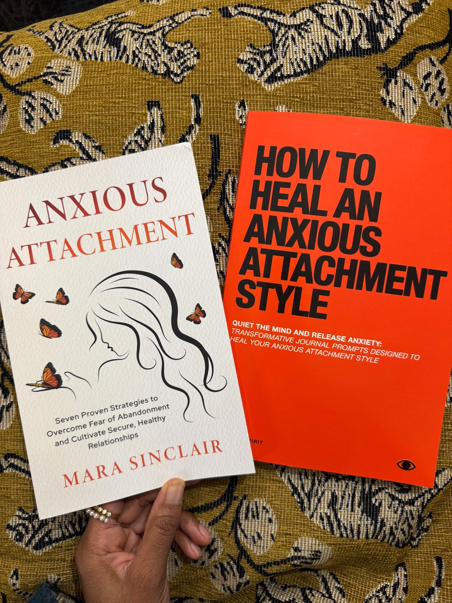 Self-help books for an anxious attachment style

#LTKFindsUnder50 #LTKselfcare