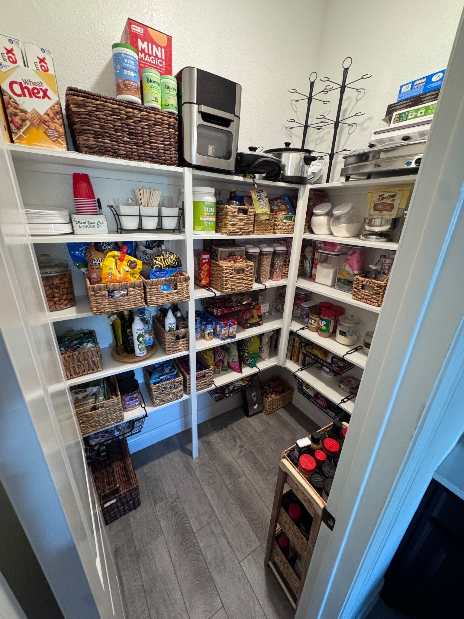 Pantry organization day 

#LTKdayinmylife #LTKmomlife #LTKHome