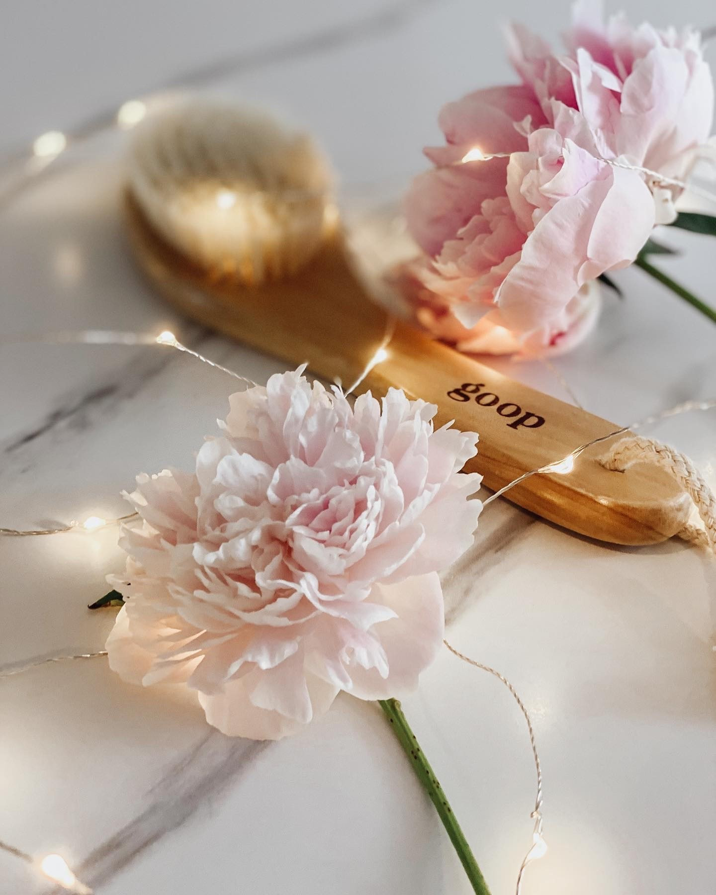 ✨ Routine…✨ We all have ✨them. My Saturday✨ night ✨routine is ✨one ✨of my favorites +✨ it’s on the blog✨ today. ✨ Link is in ✨my ✨stories + bio ✨
✨#sparkleandshinbright ✨#routine ✨#mysaturdaynightroutine ✨#ontheblog