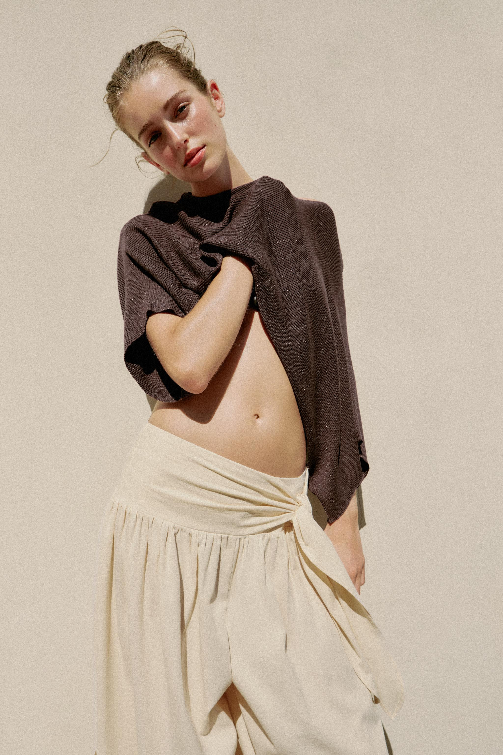 SHORT CAPE KNIT JUMPER | Zara UK