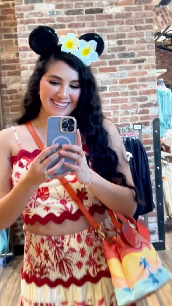 🧡If you’re planning a voyage to the happiest place on earth, go in a Disney bound of Moana 🌺🌴🌊⛵️

I love adding a pop of color to my fashion  in every way! Whether it’s my clothes, makeup, hair accessories or jewelry it just has to happen for me 💯 

And if you’re like me, you’ll love these 🥰

I made sure to link for you all my favorites  ✨ If you can’t find what you’re looking for leave a comment & I’ll gladly help you to grab that must have item or a similar one to it ☺️🫶🏼

Angie’s Magical Style, Disney style, Disney fashion, Moana Disney bound, Disney jewelry, Disney Mickey ears, tropical Disney outfit, Disney makeup inspo

#LTKWatchNow #LTKGiftGuide #LTKBeauty