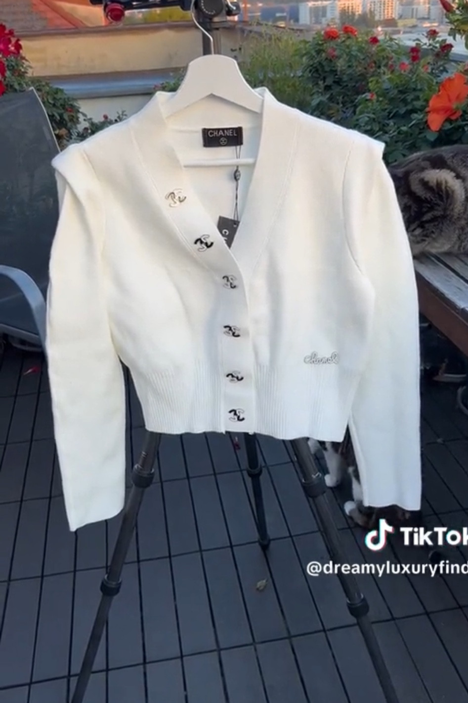 Chanel inspired cardigan 

#LTKstyletip