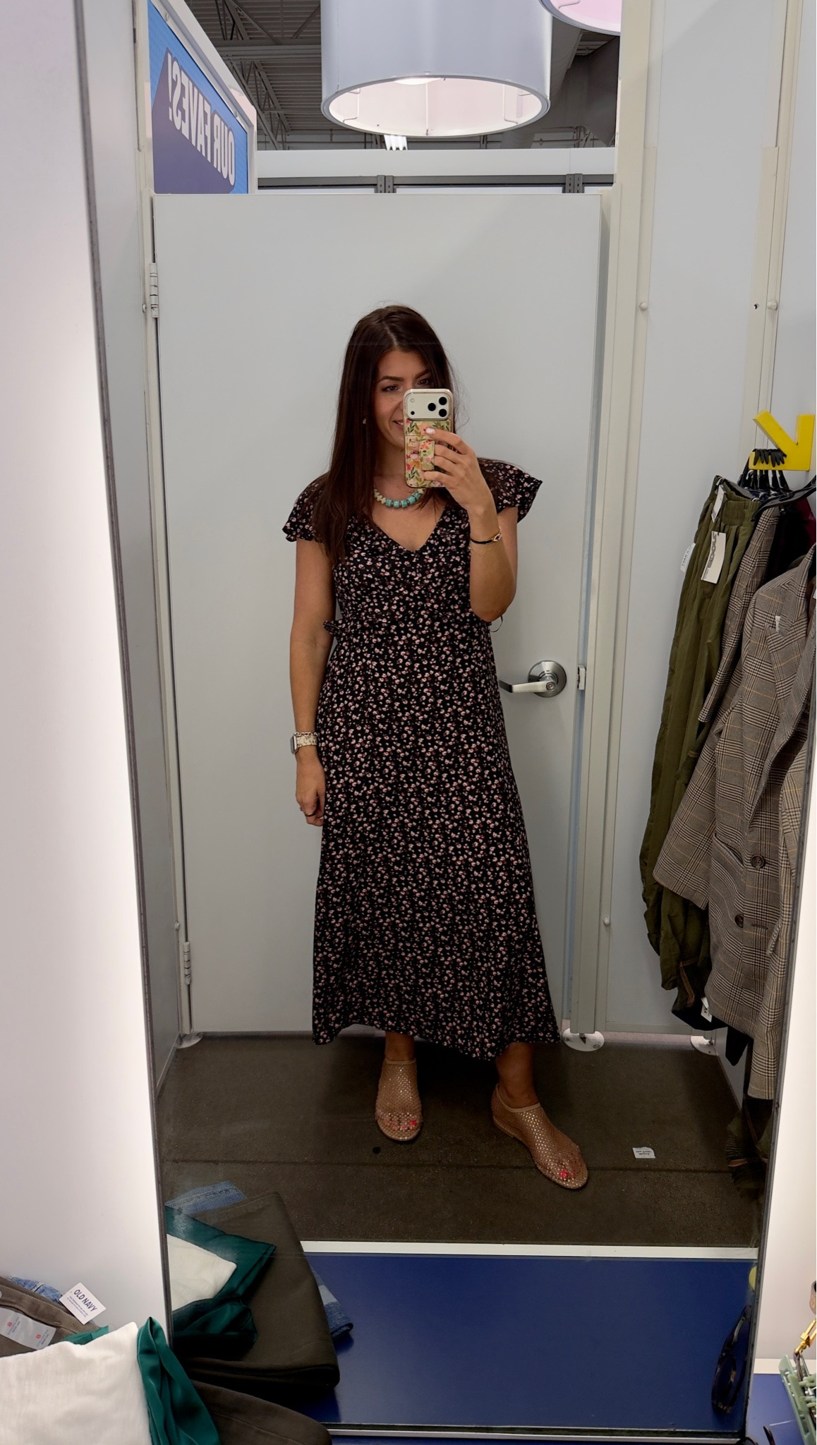 Old navy try on
In a medium regular dress- would be great for family photos

#LTKSaleAlert #LTKTall #LTKMidsize
