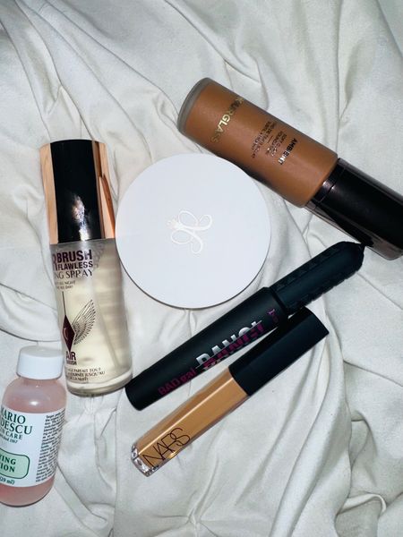 Makeup essentials 

#LTKBeauty