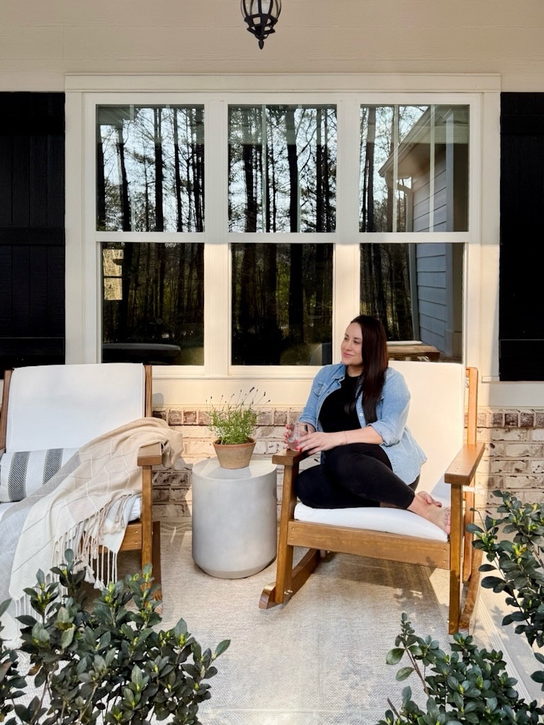 The season of front porch sittin’ is here. There’s nothing better than feeling that spring breeze while enjoying the outdoors in comfort.

Adding just a few simple touches has made all the difference in turning our front patio into our little oasis. 

Where is your favorite springtime lounging spot?

#outdoorlivingideas #homeinspodaily #cozyaesthetic