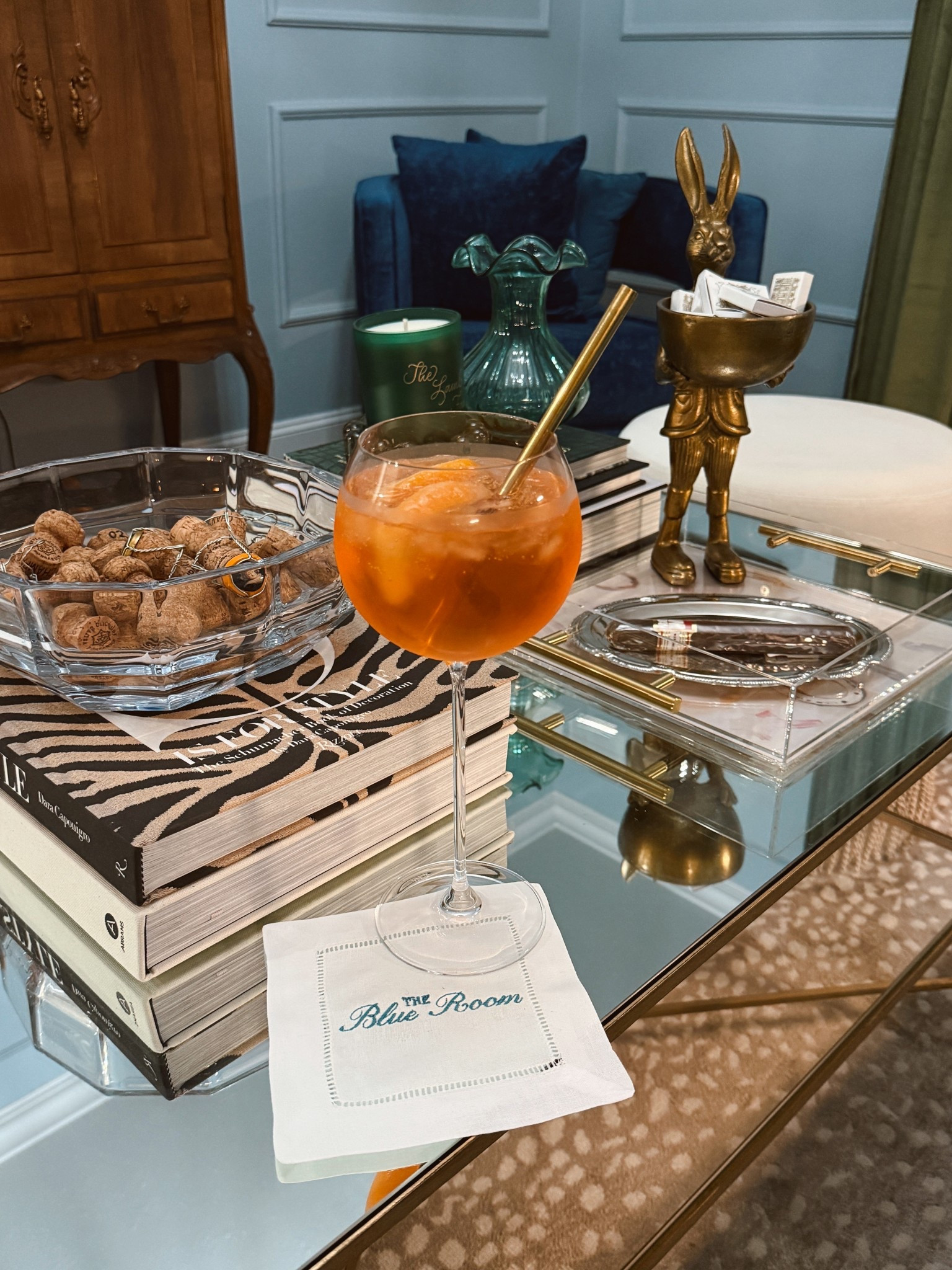 Blue Room details ! 

#LTKGiftGuide #LTKHome #LTKdayinmylife