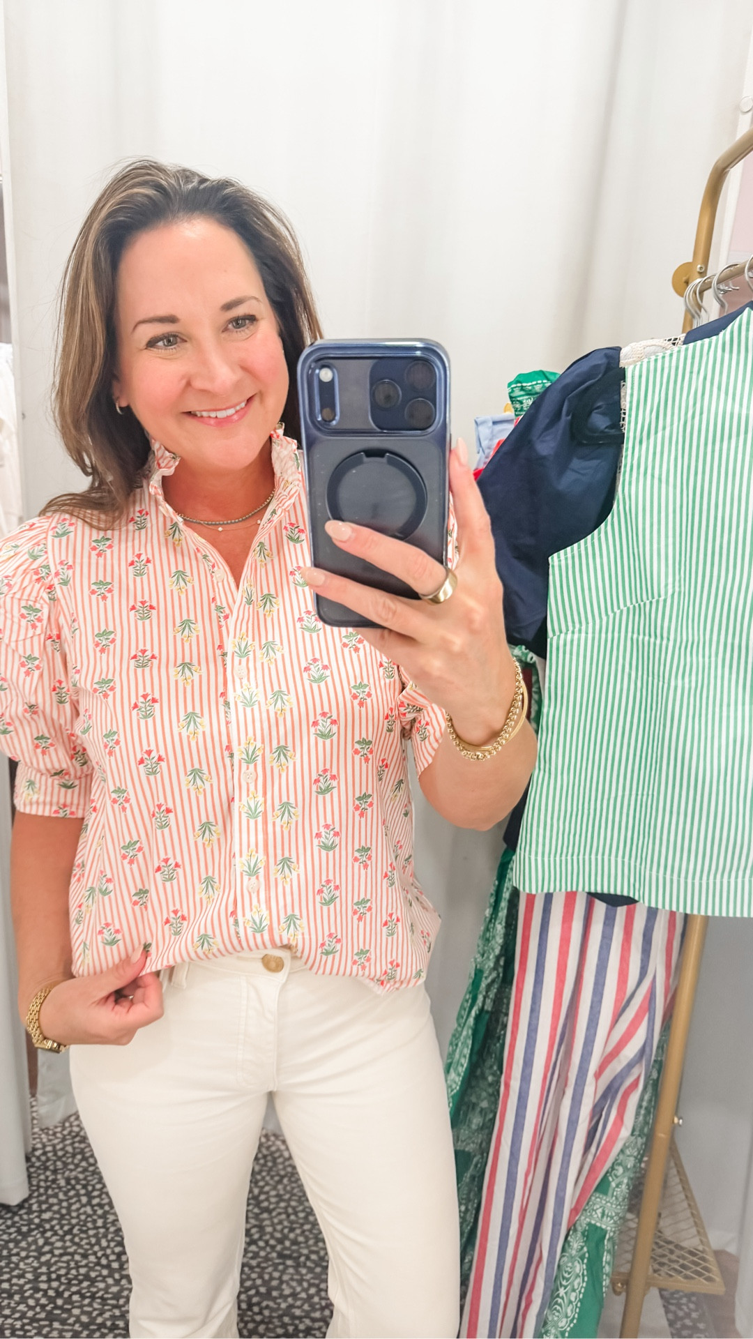 Stepped into Avara to make a return and came out with some really cute tops! If yoire always on the hunt for tops and like to get them 30-50% off, it’s time to shop 

#LTKSaleAlert #LTKootd #LTKOver40