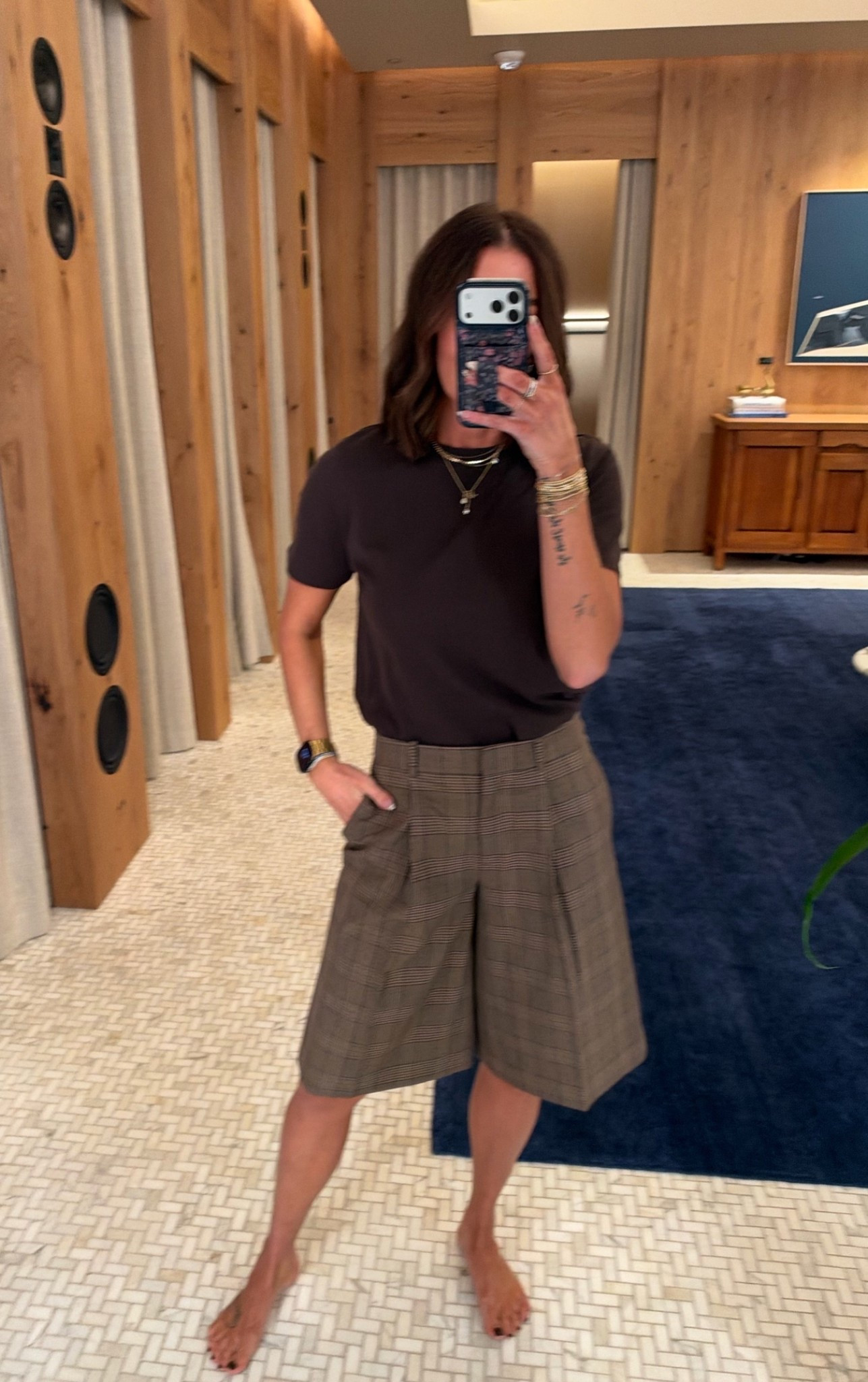 I don’t like the shirt with these but obsessed with these shorts! Size down!