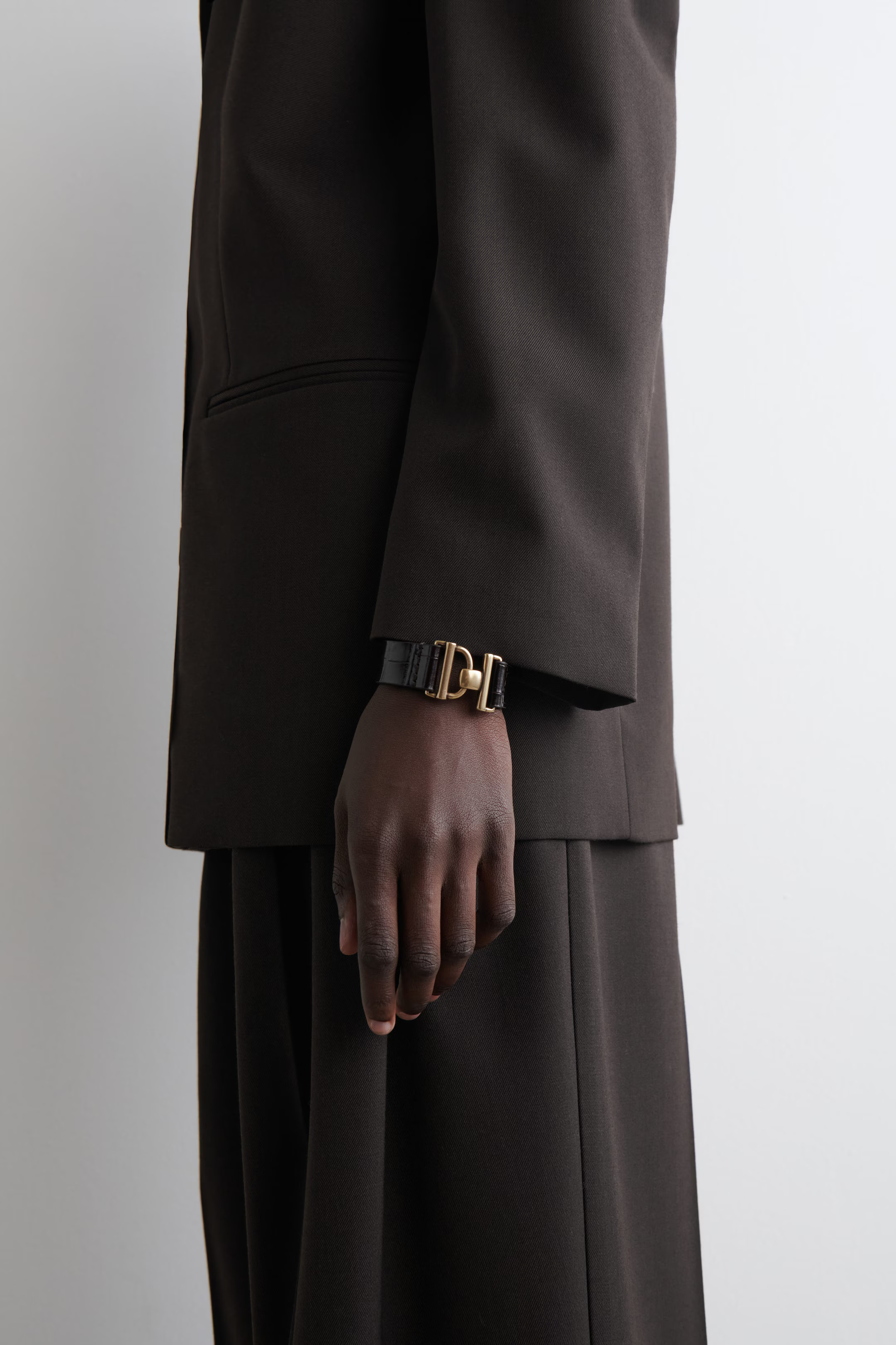 CROC-EFFECT LEATHER BRACELET - BROWN | COS | COS UK