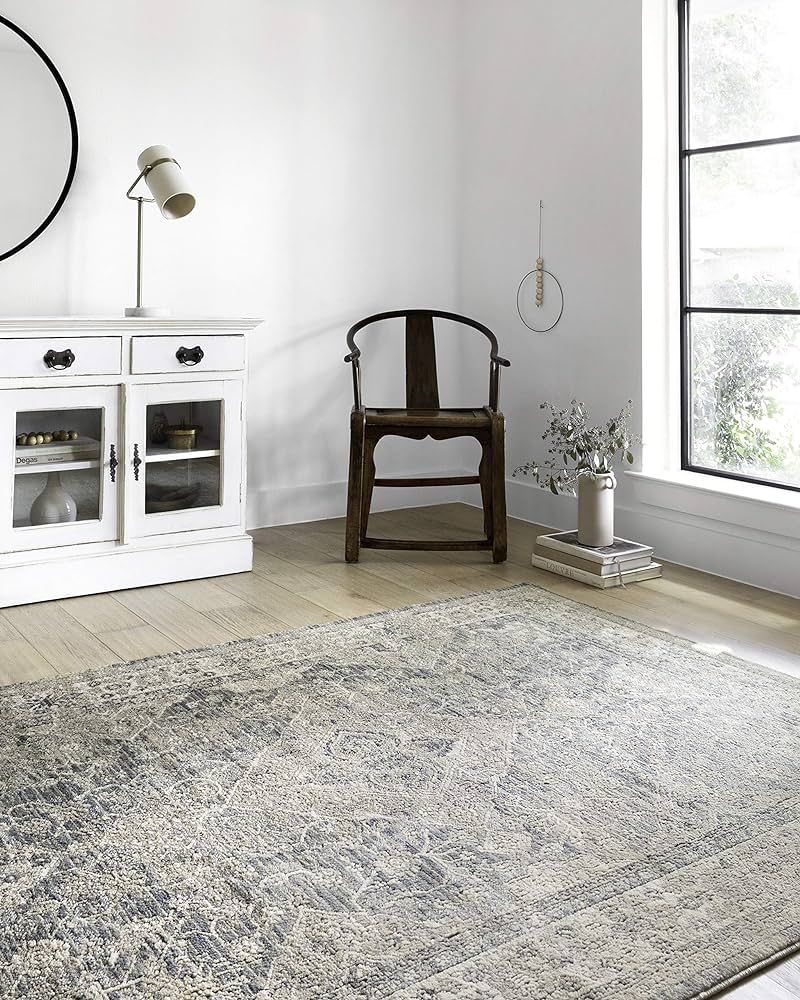 Loloi II Teagan Collection TEA-04 Sky / Natural, Traditional 5'-3" x 7'-6" Area Rug | Amazon (US)