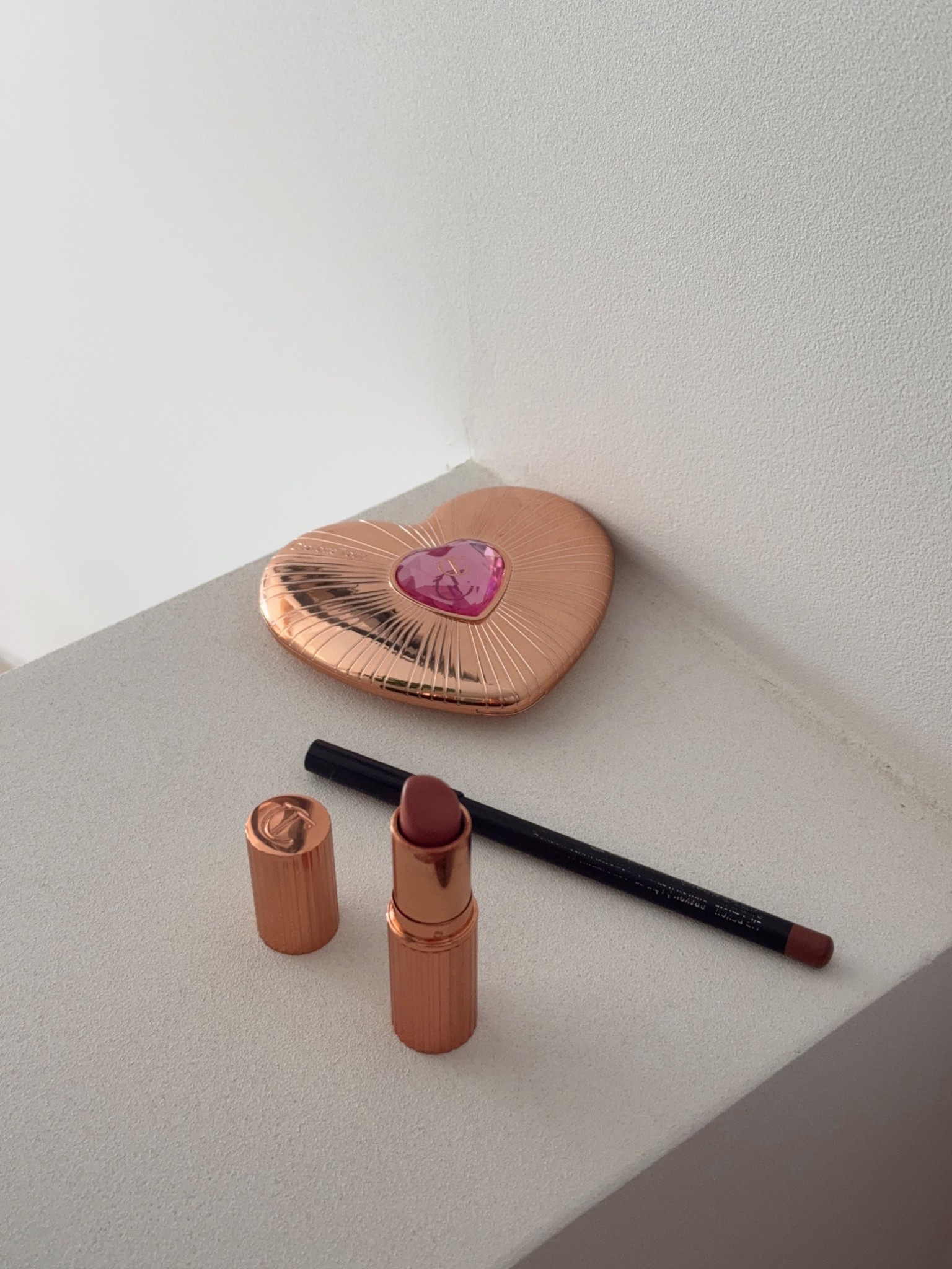 My go to holiday lip
Combo 

#LTKeurope #LTKuk #LTKsummer