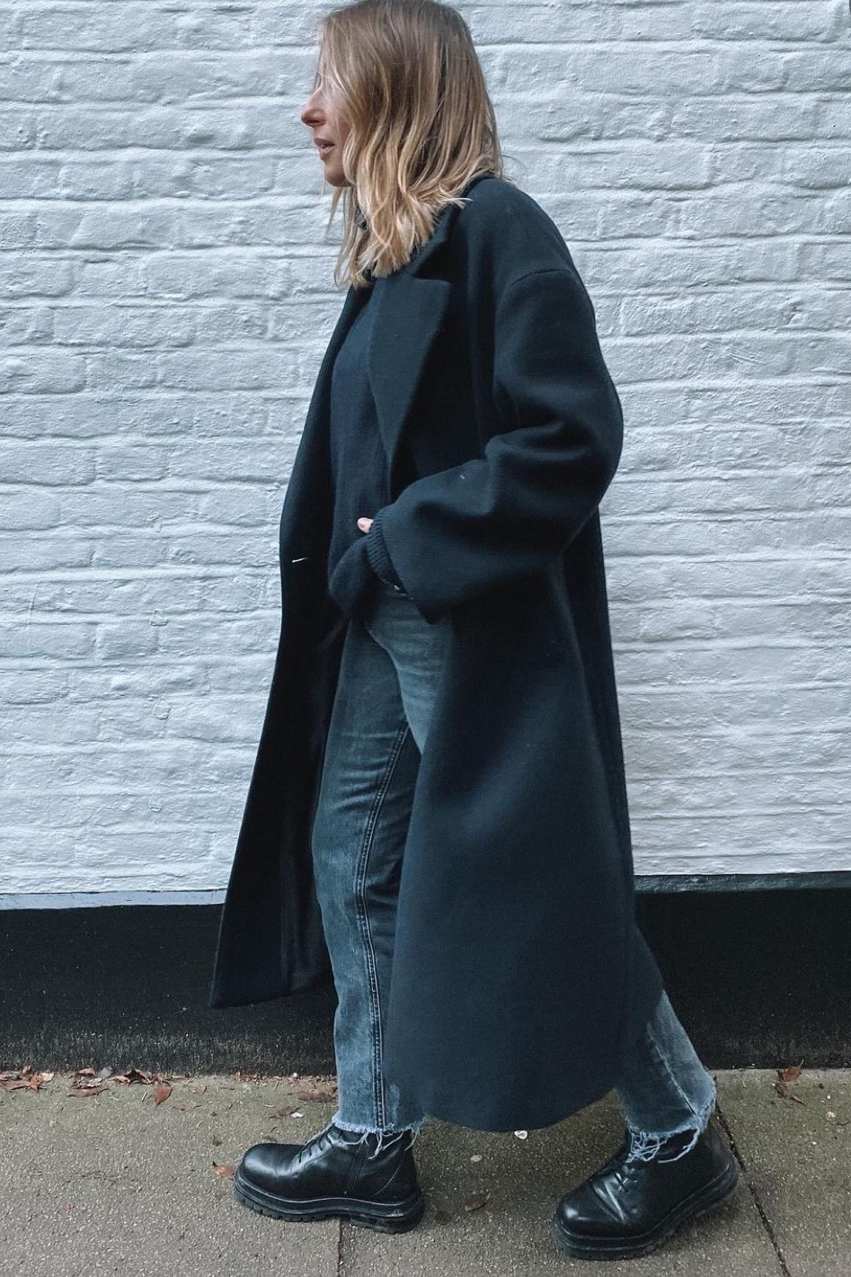 The navy coat edit...

#LTKstyletip #LTKSeasonal #LTKCyberWeek