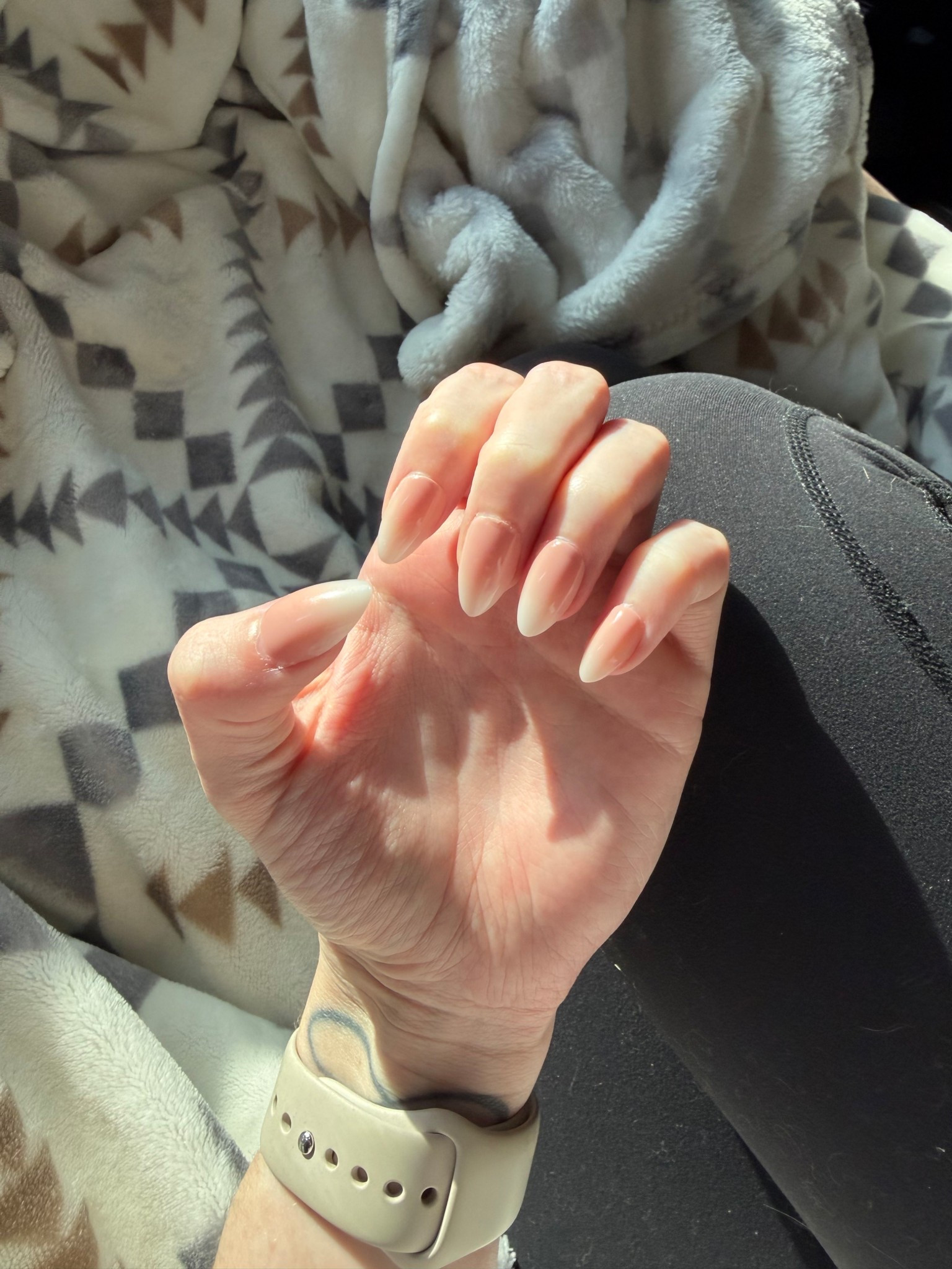 Obsessed with these press ons

#LTKBeauty #LTKselfcare