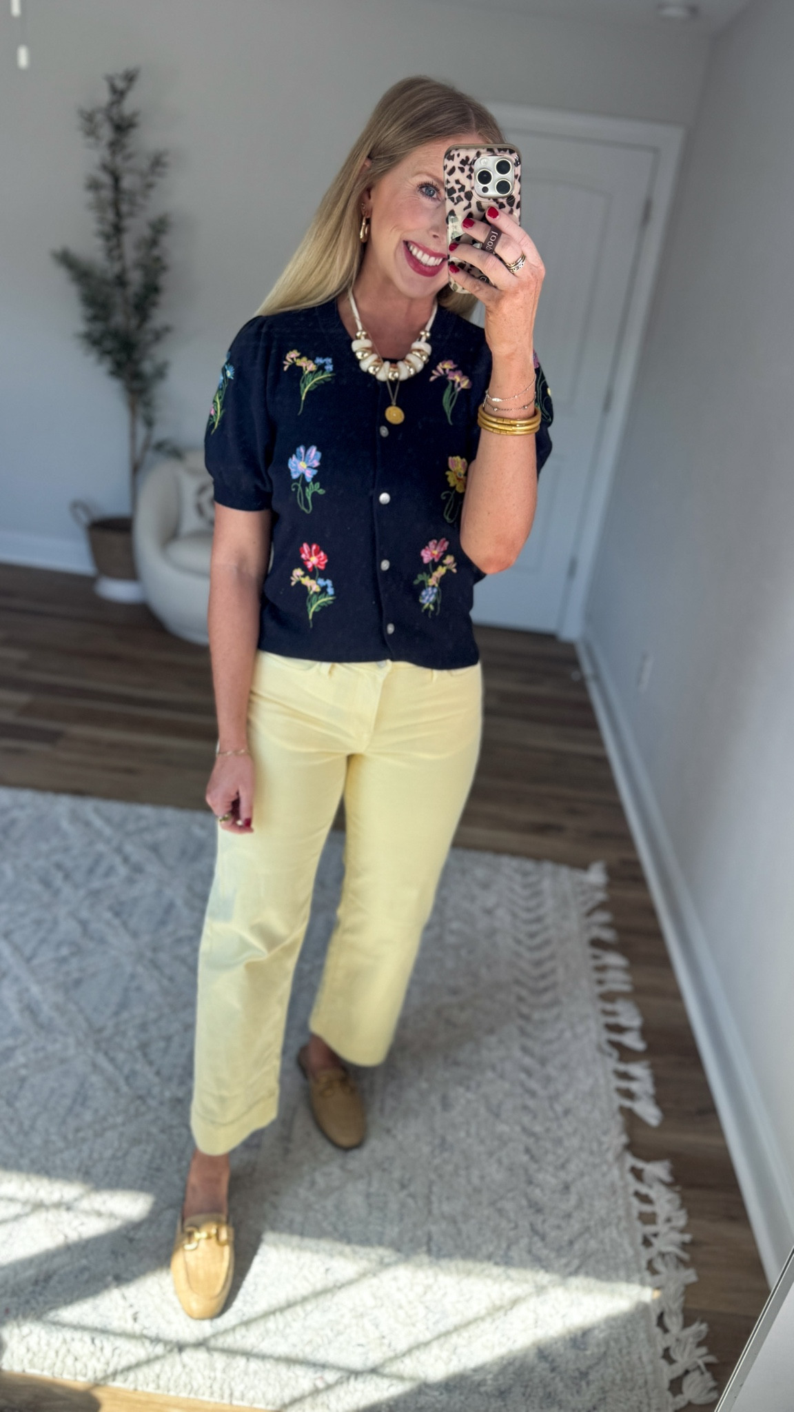 Weekend Walmart Wins try on
Floral embroidered cardigan- small
Yellow jeans- 4

#LTKmomlife #LTKootd