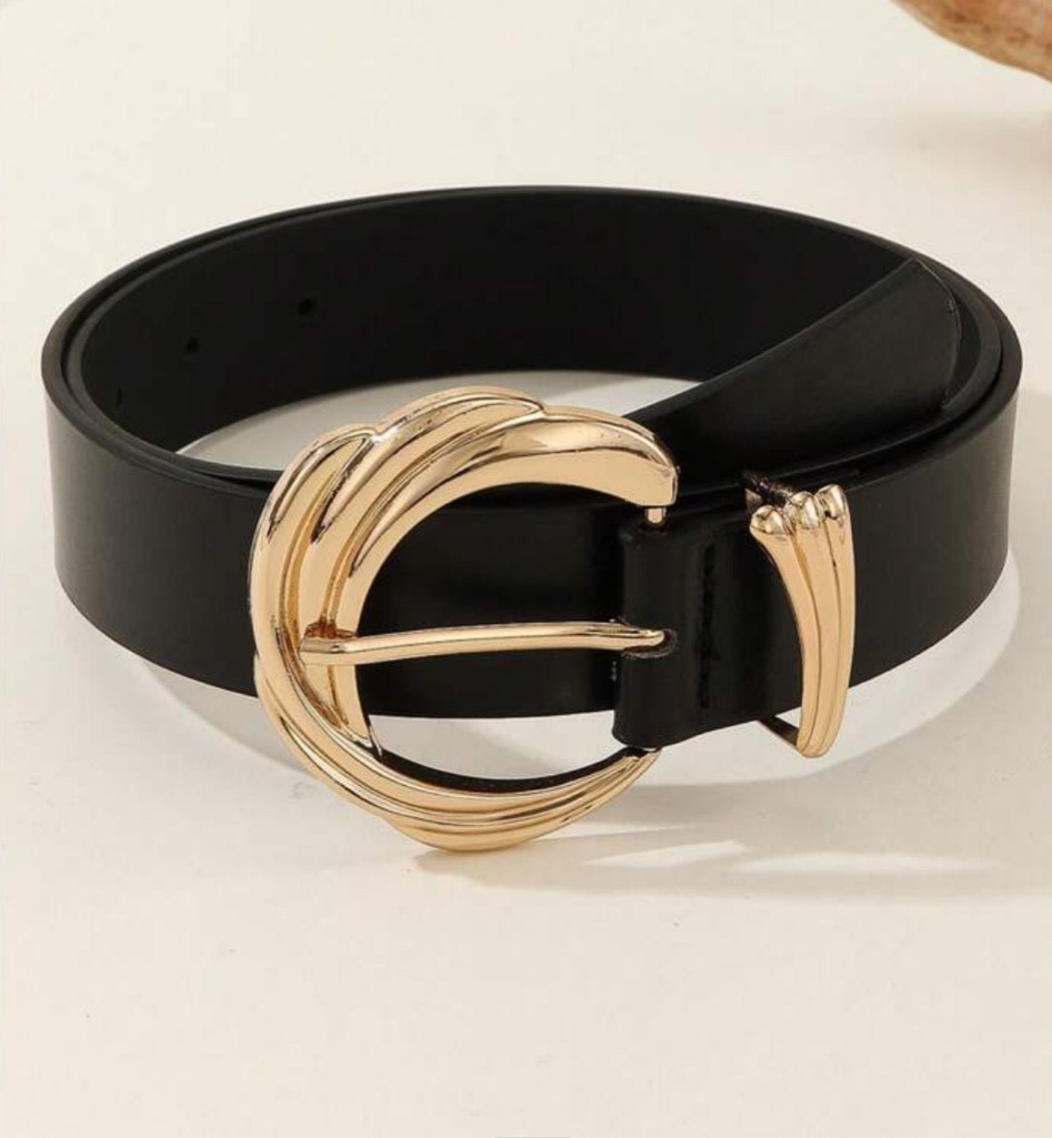 Love a good black belt with a classic gold accent 

#LTKstyletip #LTKbeauty #LTKautumn