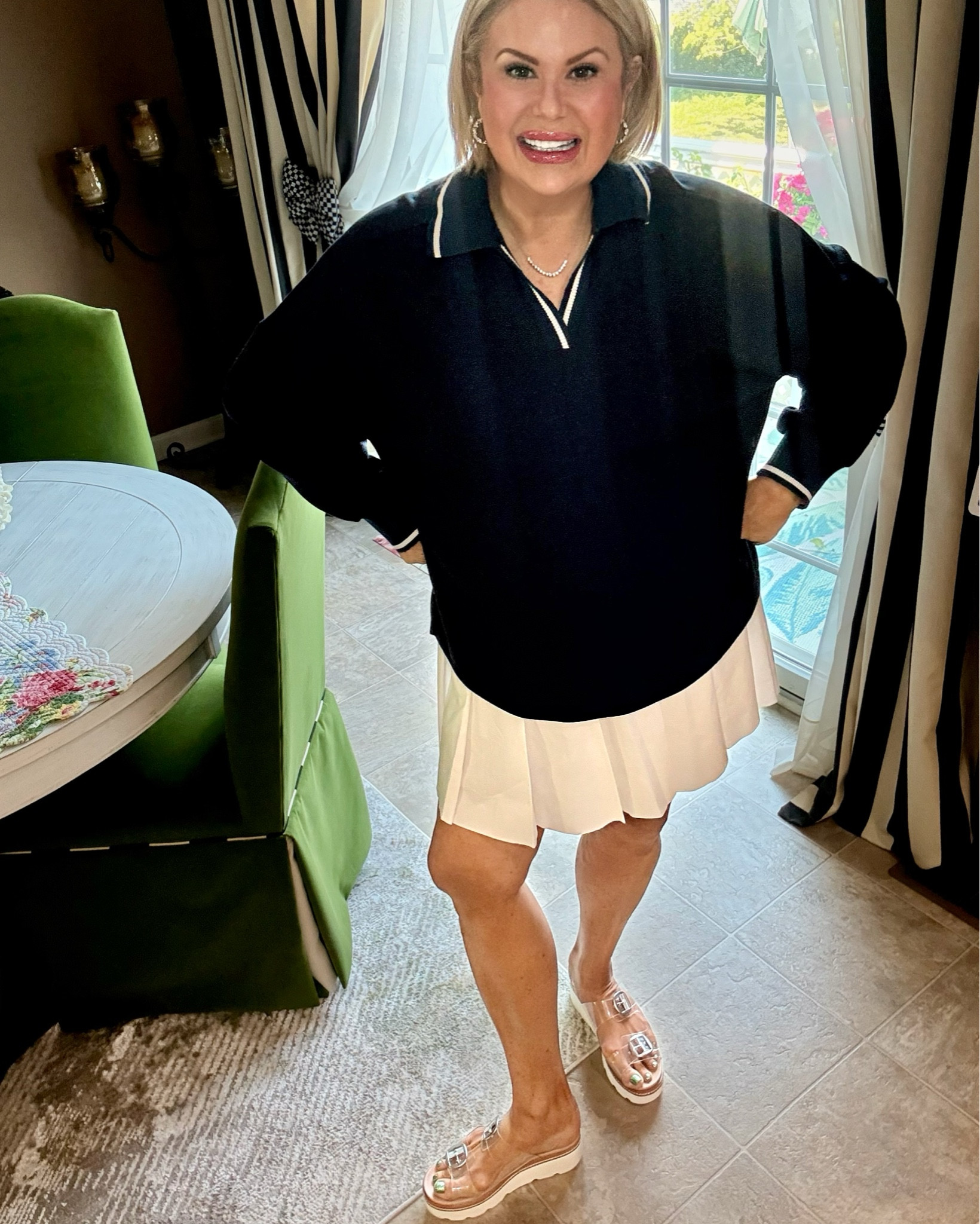 These clear shoes go with absolutely everything & are beyond comfortable. I have a wider foot and they fit me perfectly. Both buckles on the top of the foot are adjustable. I have mine on the tightest hole and still have room to adjust two more holes. This would be great for someone with an extra wide foot as well

#LTKMidsize #LTKPlusSize #LTKShoeCrush