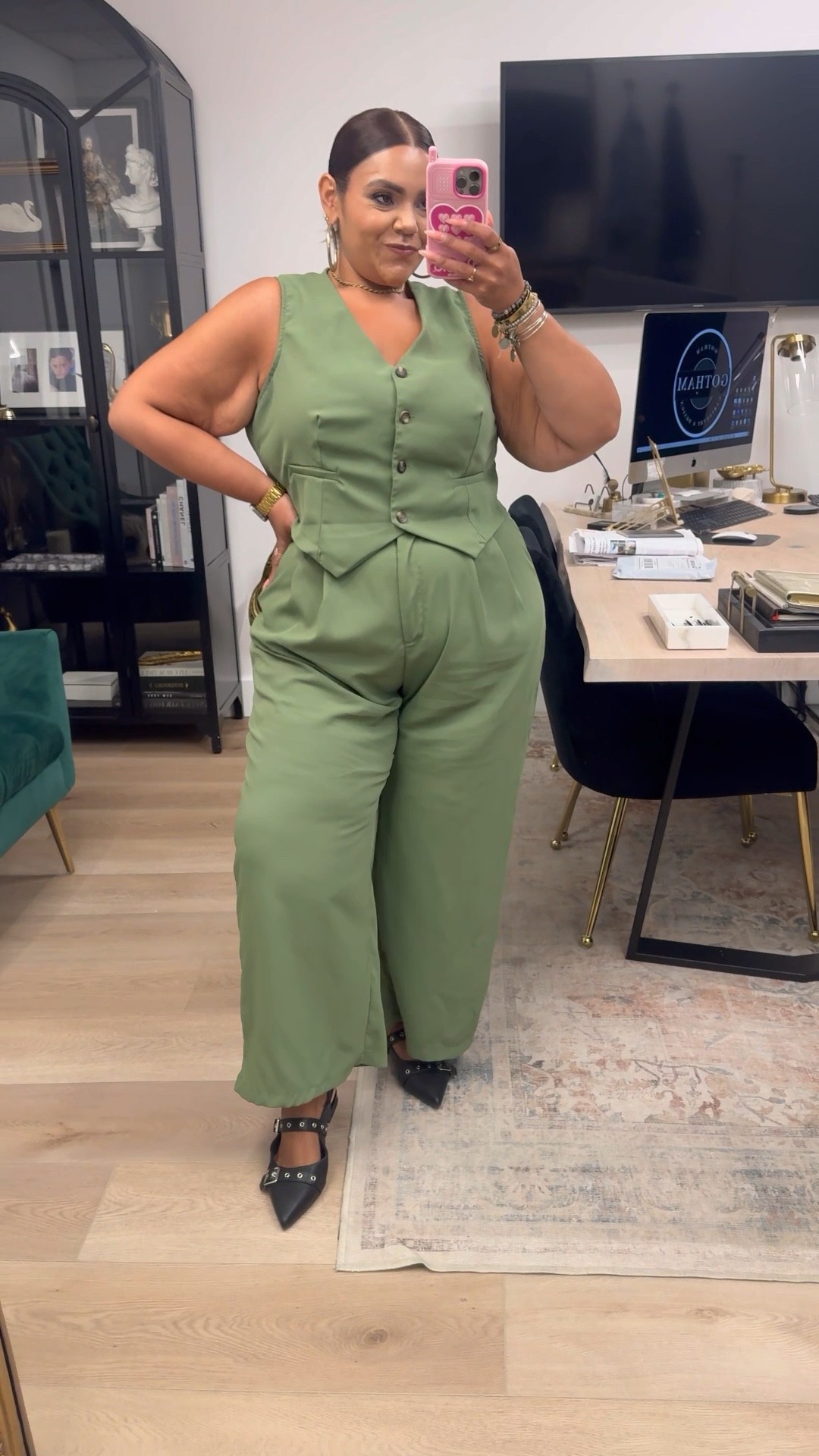 Fall Matching Pieces on an apron Belly size 16 

#LTKPlusSize #LTKOver40 #LTKStyleTip