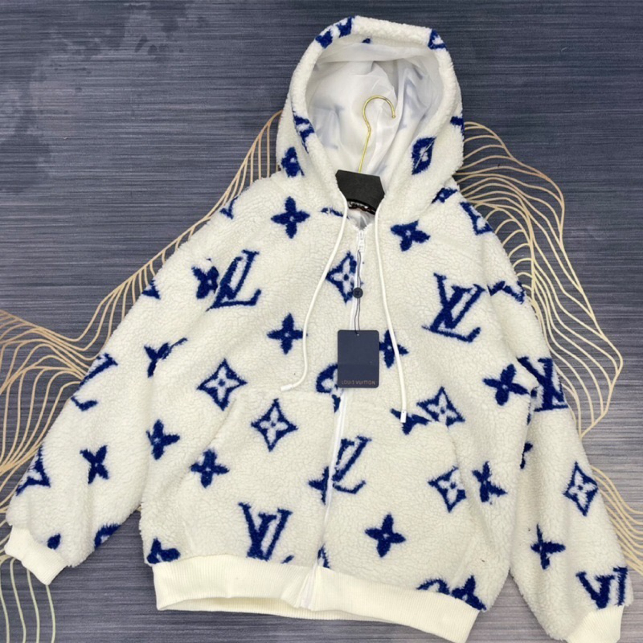 Louis Vuitton teddy jacket dhgate 

#LTKunder100 #LTKstyletip #LTKSeasonal