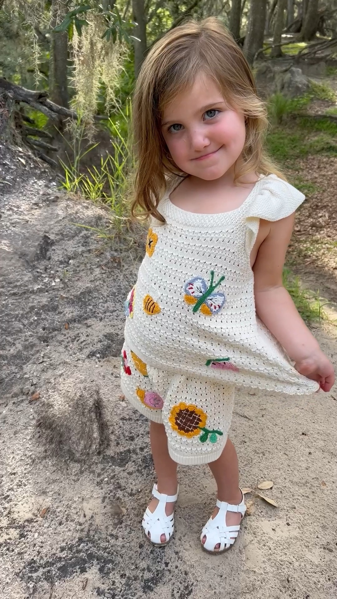 Family pictures today and Millie is looking so adorable in this set! ☀️

#nordstrom #nordstromkids #next

#LTKKids