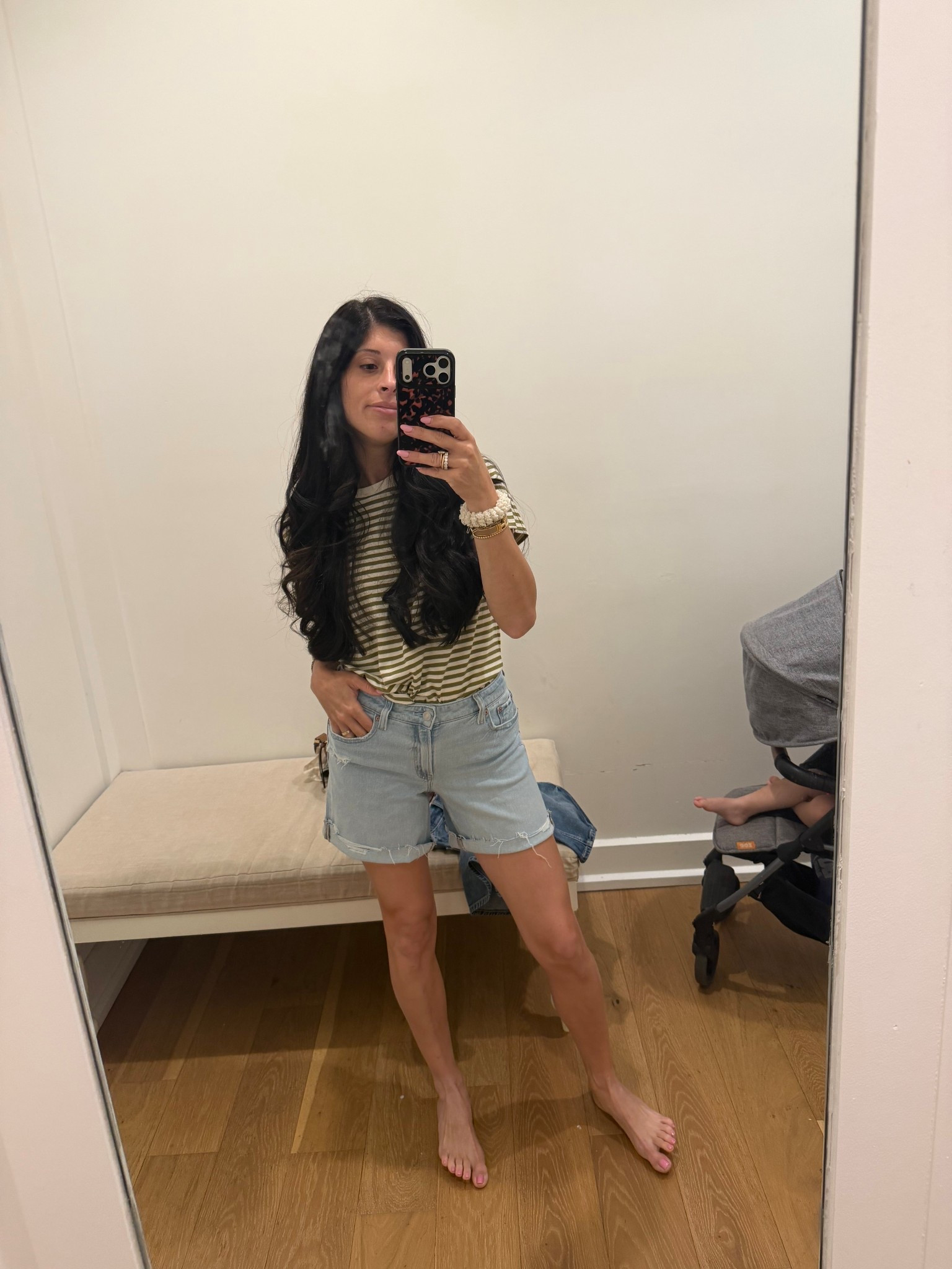 Finally found comfortable denim shorts, it’s a need 💁🏻‍♀️ @Aerie 

#LTKgrwm #LTKootd #LTKSaleAlert