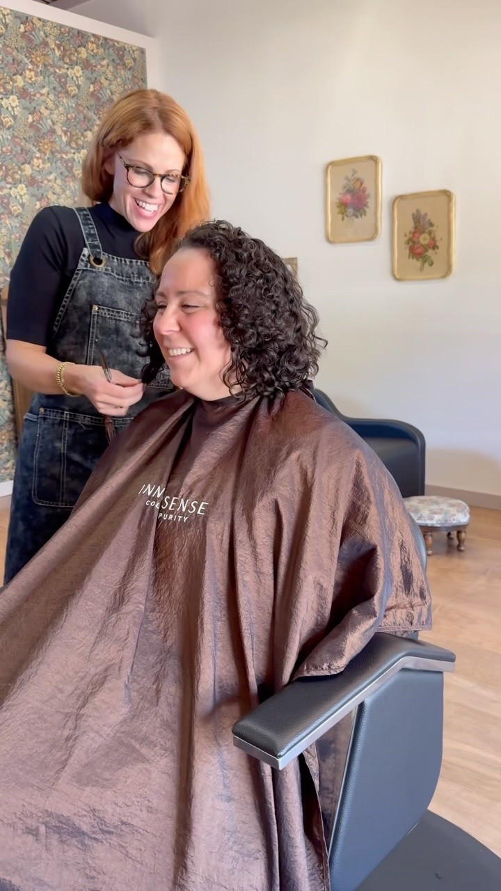 Sometimes careers just find you.

Especially if it allows  you to become the person for others your past self needed.

If you feel like you have no idea how you could possibly tame your curly hair, I am living proof that YOU CAN!

I love this job so freaking much and am so beyond grateful to have the opportunity to help even just one person love their naturally curly hair 🩷

Follow along for all the curly hair tips and tricks!
.
.
.
#curlspecialist
#curlyhairstylist
#curlyhairstyling
#curlyhairproducts
#stylingcurls