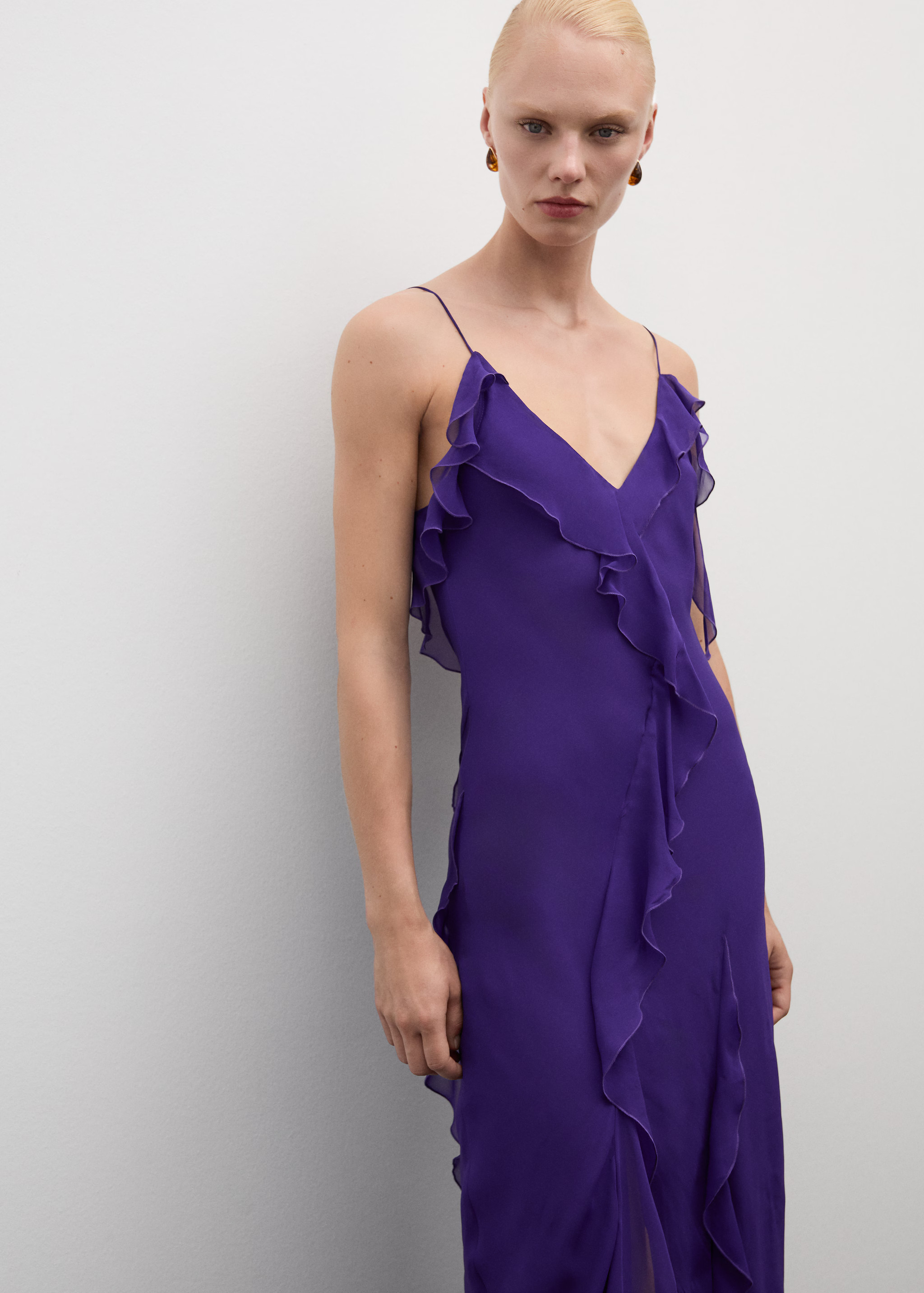 Chiffon ruffle dress - Woman | MANGO United Kingdom | MANGO (UK)