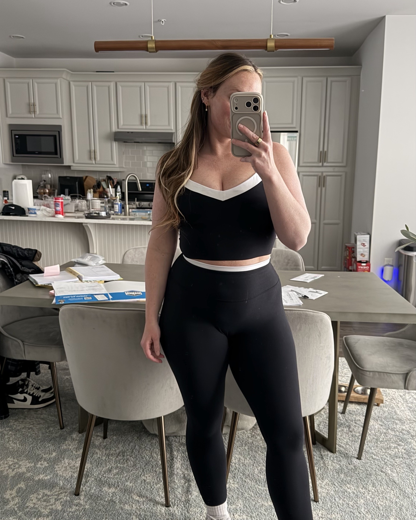 Abercrombie work out set 

#LTKmomlife #LTKActive #LTKMidsize