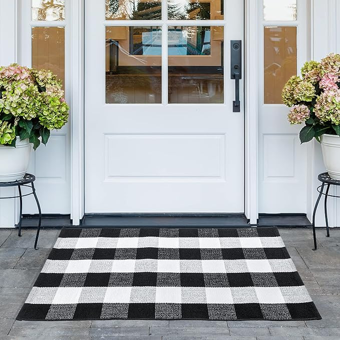 Frendy Buffalo Plaid Rug, 27.5×43.3 inches Black and White Doormat, Cotton Hand-Woven Area Rug, ... | Amazon (US)