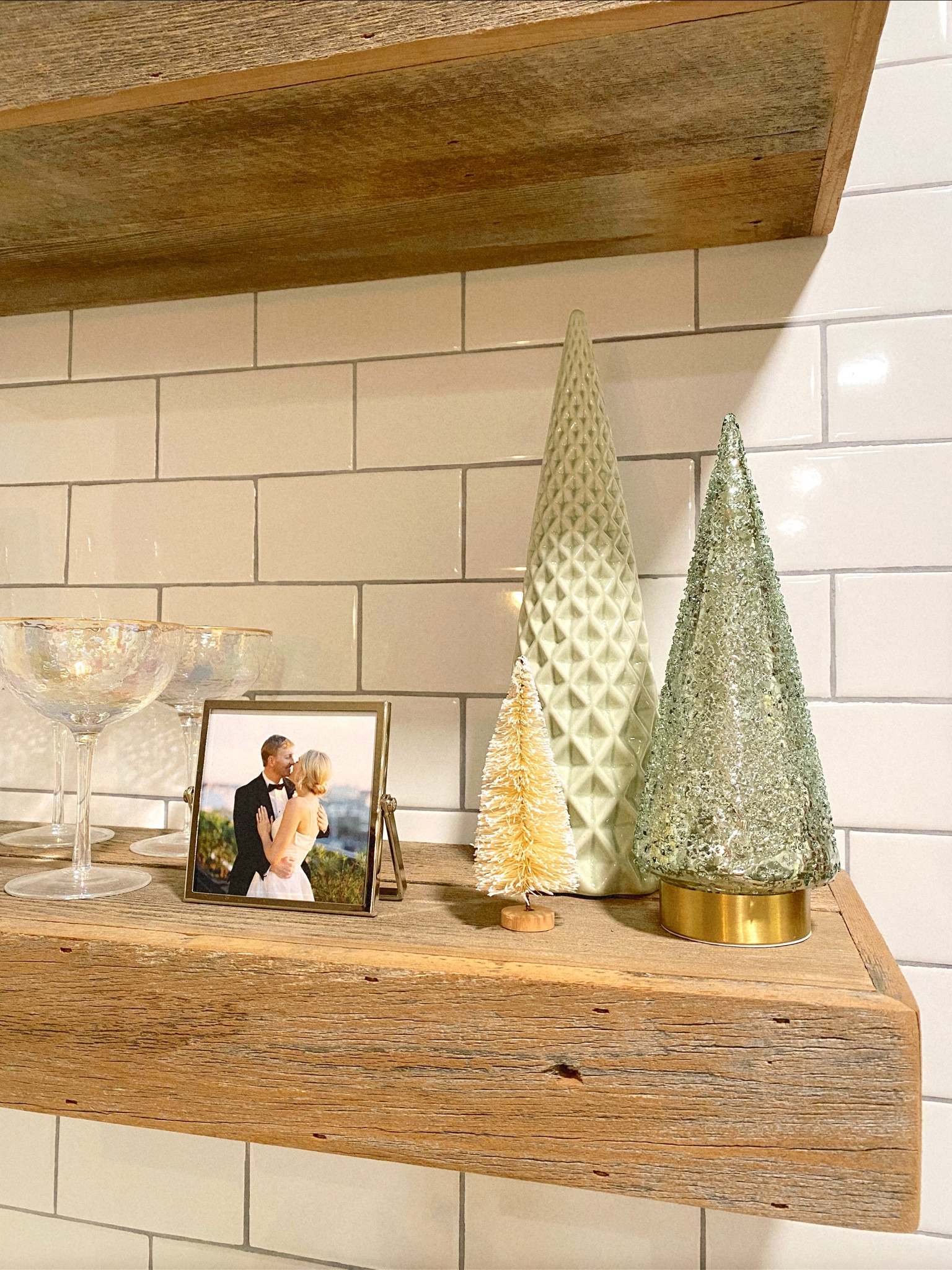 Christmas decorations for your floating shelves!

Christmas decor, colorful Christmas, Amazon Christmas decor, Amazon finds, decor finds, Amazon home, home decor, home goods decor, floating shelves

#LTKhome #LTKHoliday #LTKunder100