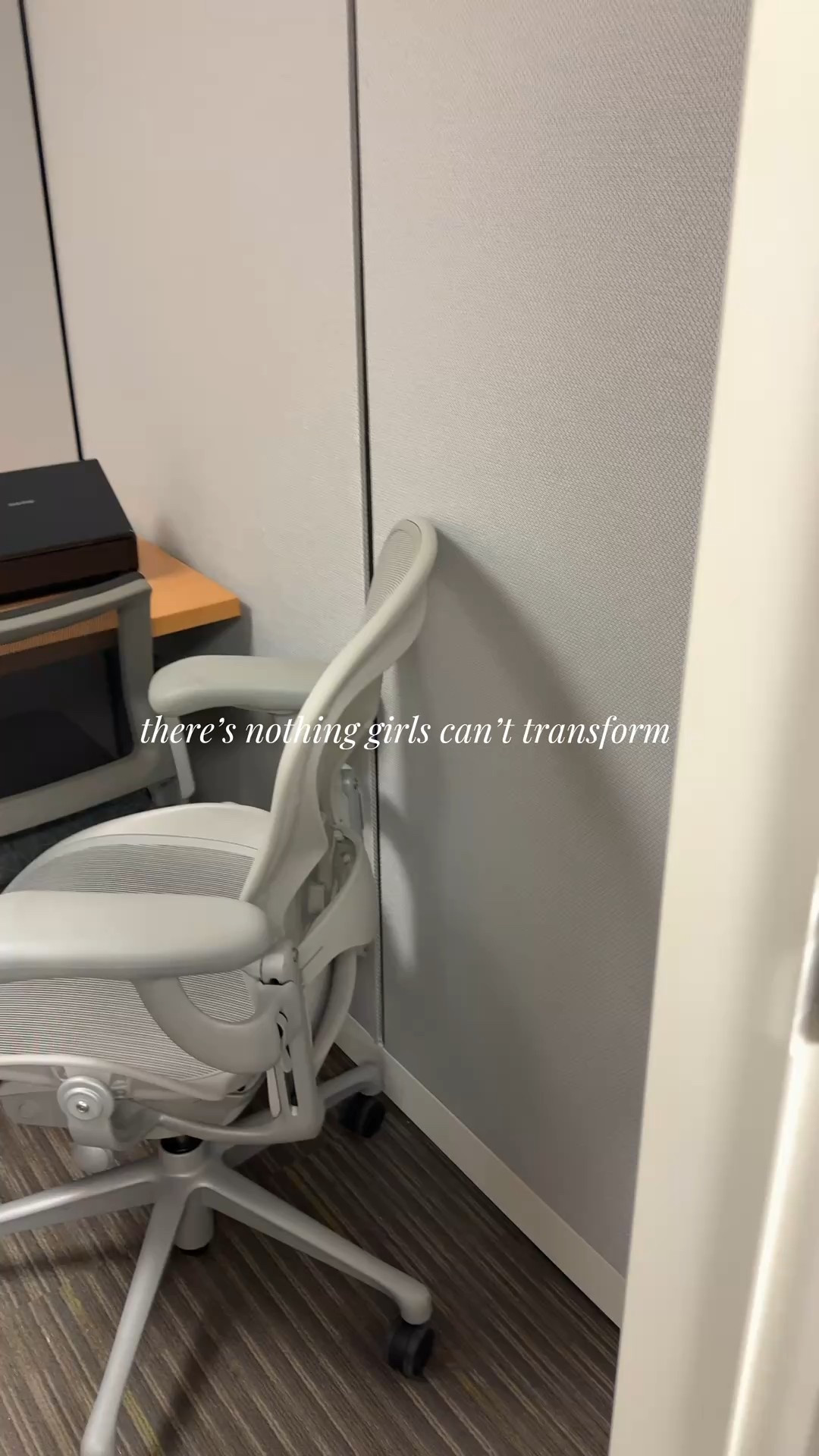 especially military girls🩷love my work space

#LTKdayinmylife #LTKHome