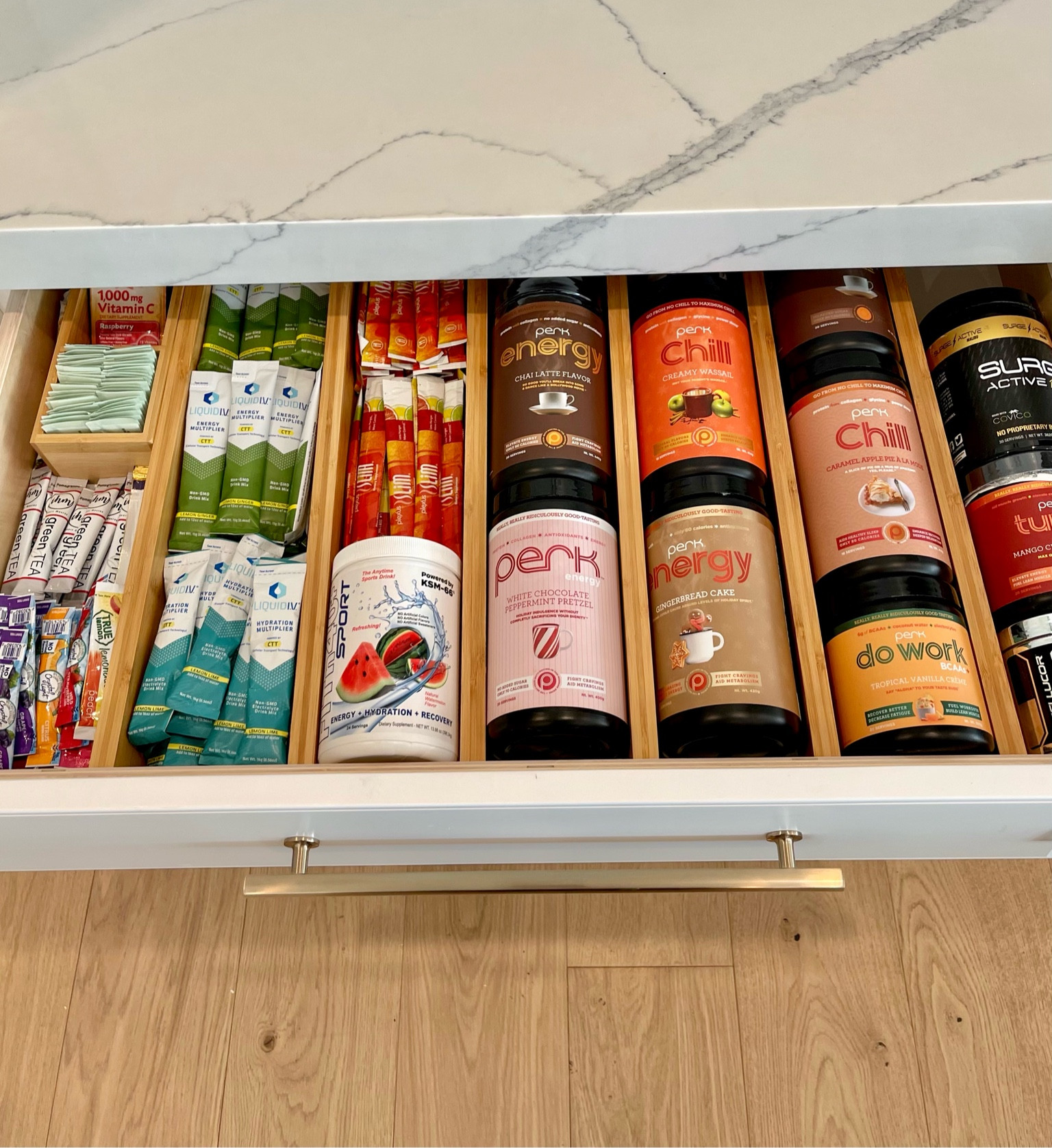 The drink drawer you never knew you needed! These expandable drawer dividers let you customize it to your items and space. 

#organize #kitchen #pantry #home

#LTKhome