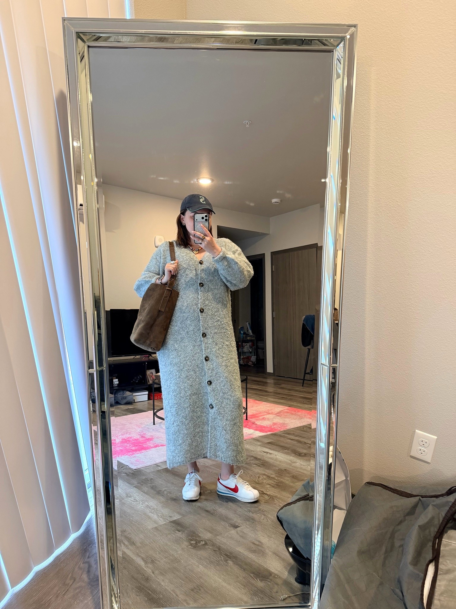 Best comfy weekend outfit if you’re looking for an easy fit! This dress has become my new go to and these sneakers are amazing 🤭

I’m wearing a L dress and size 9 sneakers

#LTKWorkwear #LTKMidsize #LTKootd