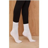 Essential White Sport Socks | PrettyLittleThing UK