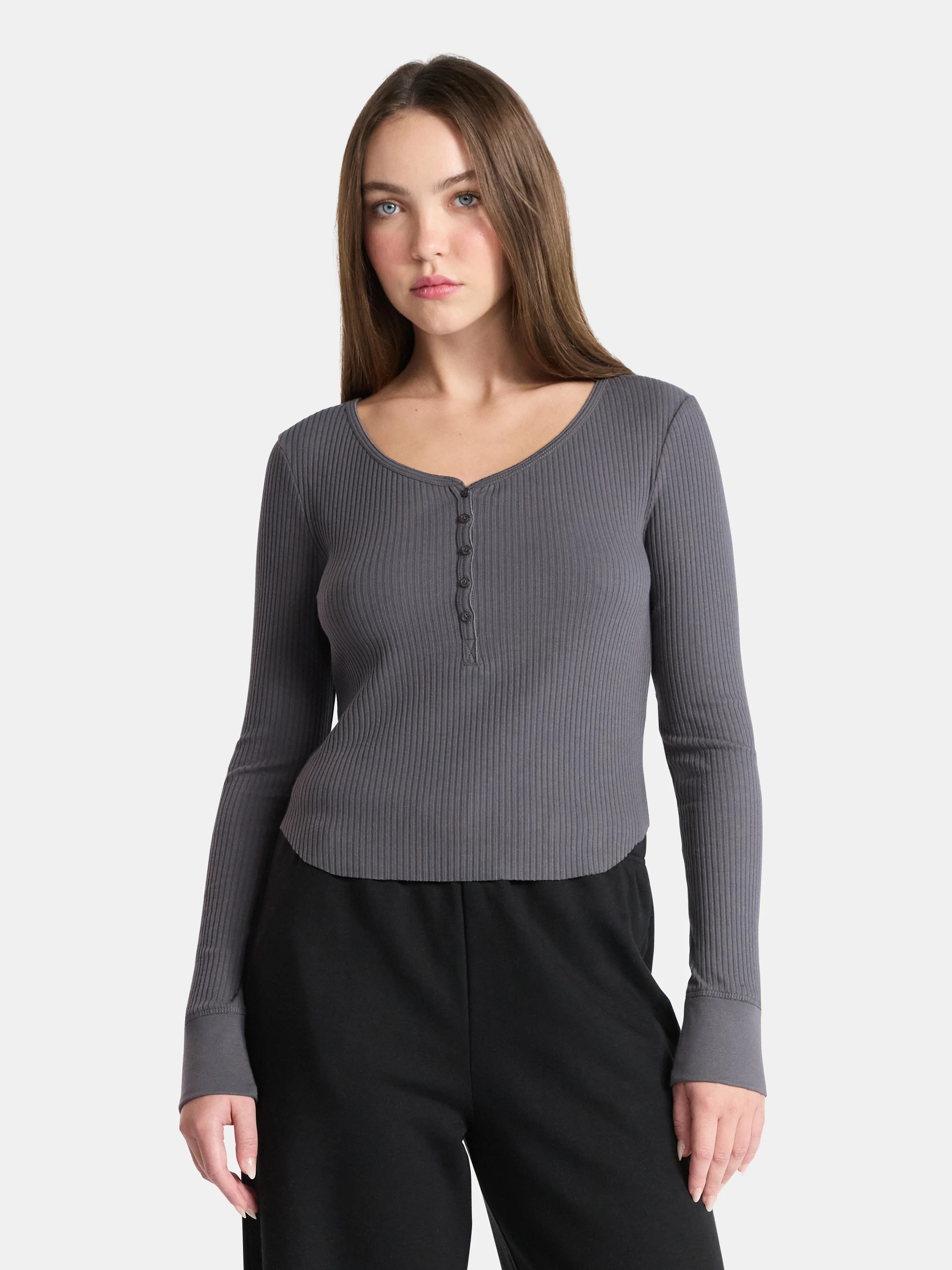 No Boundaries Scoop Neck Shirttail Henley with Long Sleeves, Women's | Walmart (US)