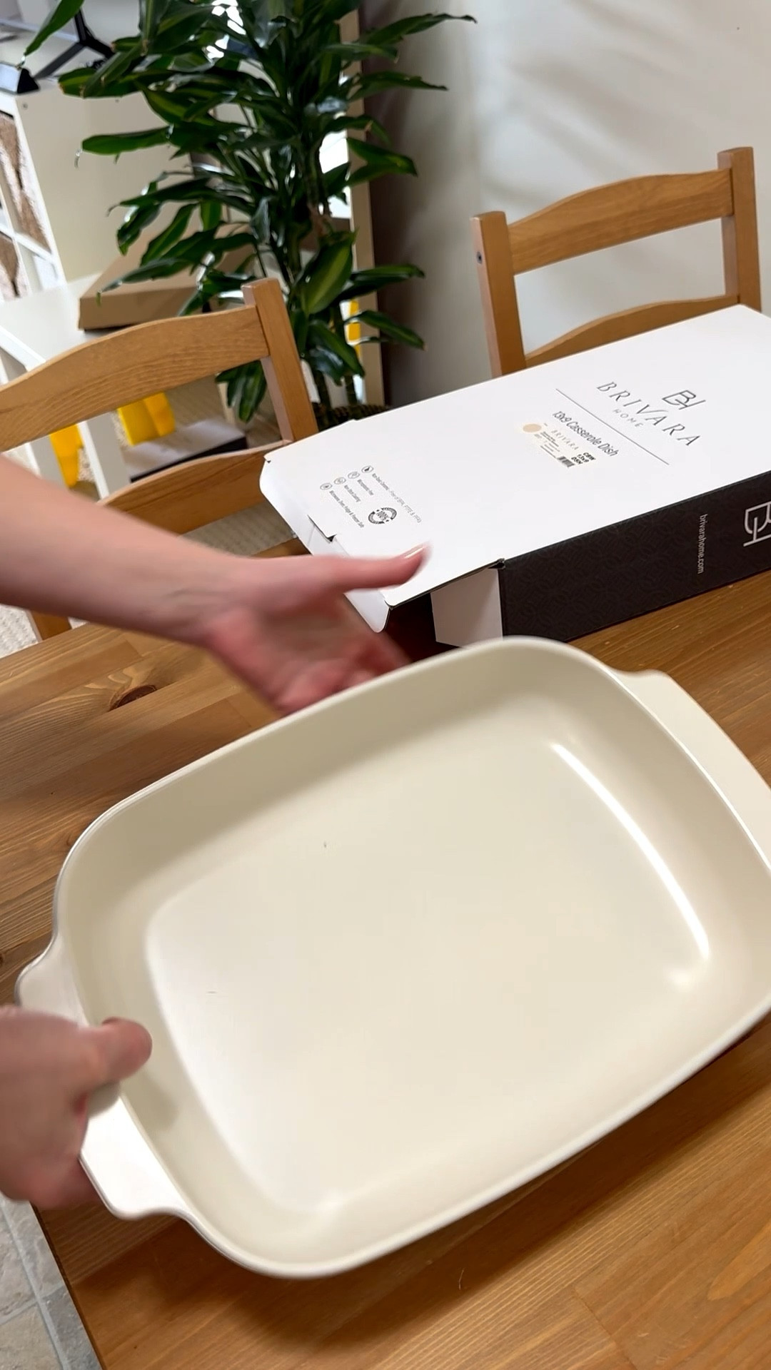 New kitchen find I’m loving 🤍
These ceramic baking dishes are non-stick, super easy to clean, and bake everything so evenly.

Perfect for lasagna, baked veggies, desserts, or everyday meals — and they look beautiful straight from oven to table ✨
Linked here if you’re looking for something both functional and aesthetic!

#ltkhome #ltkitchen #ltkcooking #kitchenessentials #cookwarefinds #bakingdish #homeinspo #everydayhome #kitchenstyle #simplehome