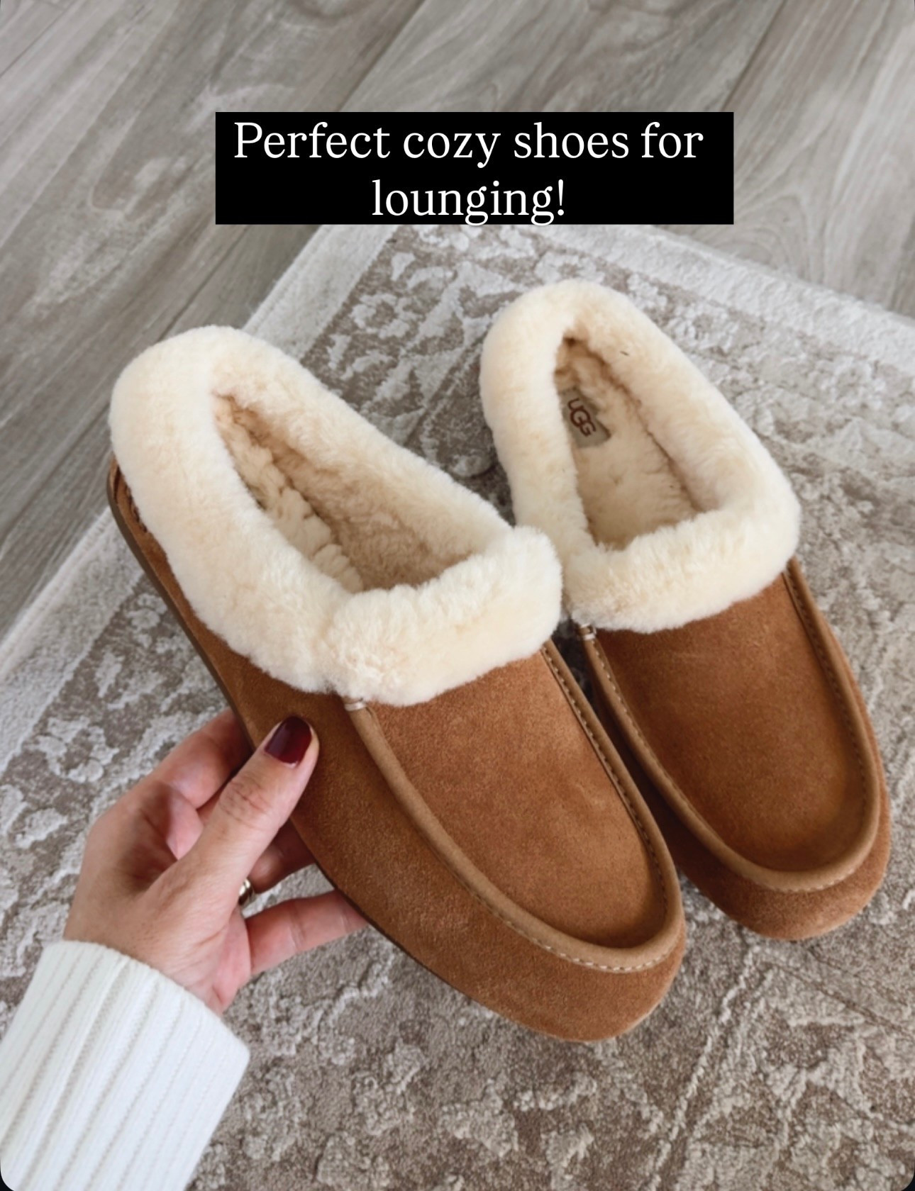 Adorable, stylish and comfortable Ugg mules 


#LTKGiftGuide #LTKHoliday #LTKOver40